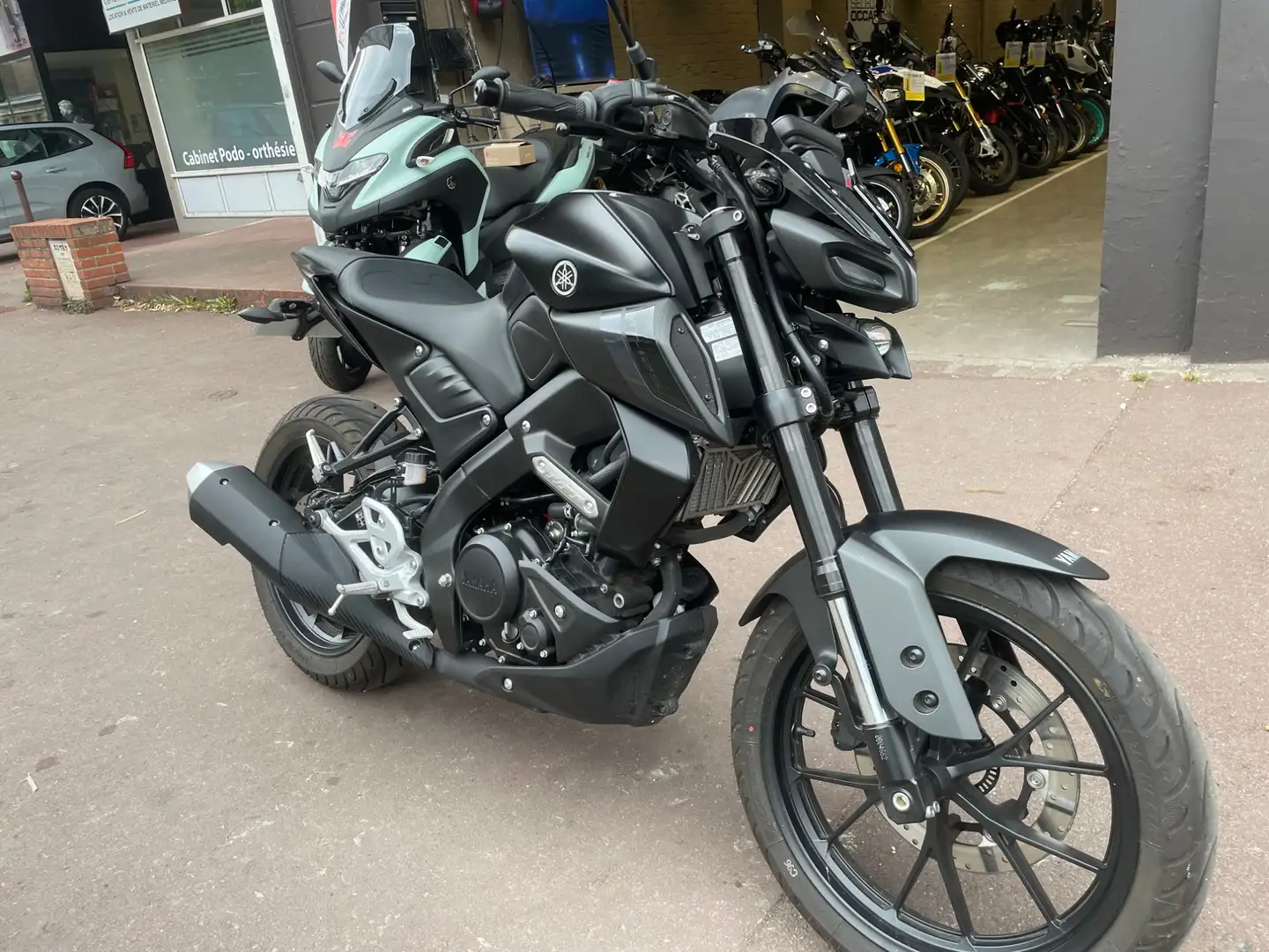 Yamaha MT-125 Noir - 2