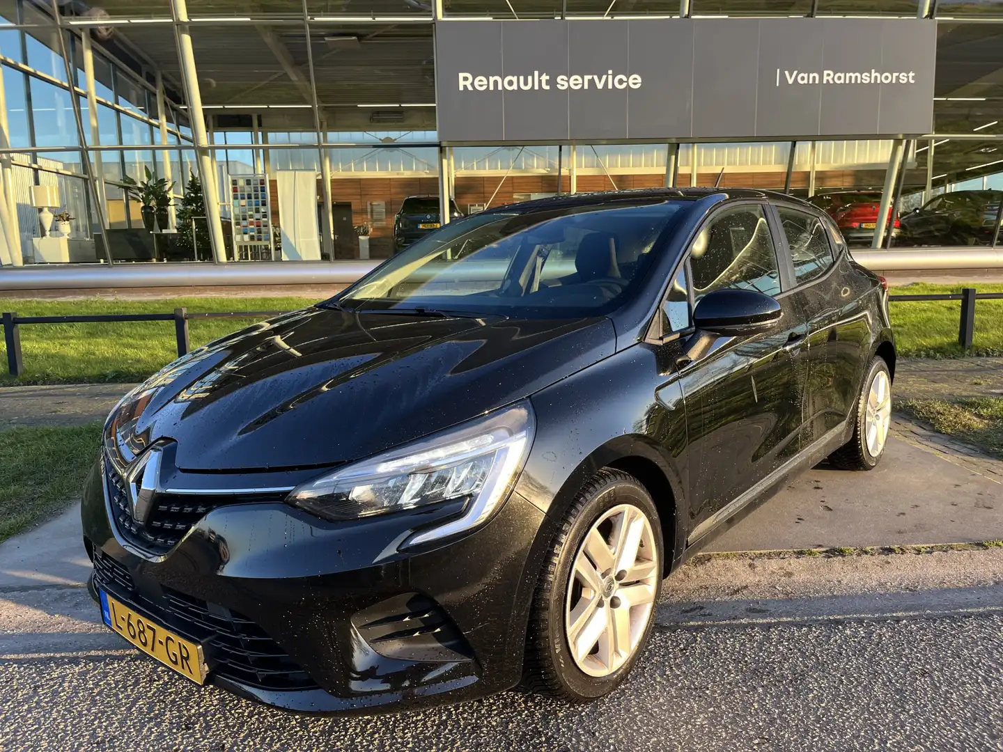 Renault Clio 1.0 TCe / Apple Carplay - Android Auto / Airco / N Schwarz - 1