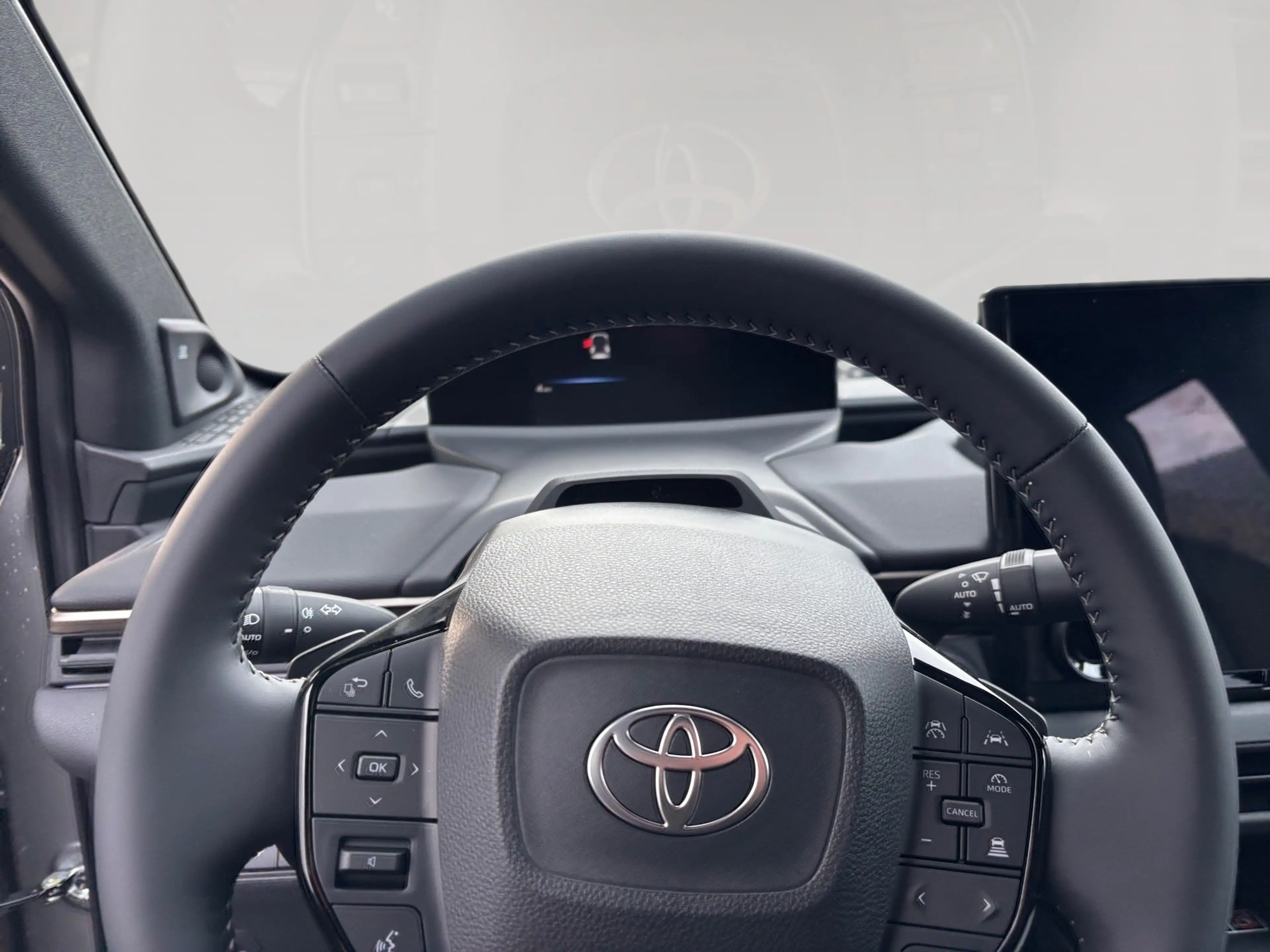 Toyota bZ4X BEV 252kW 4x4 Lounge Sky & Sound AUT — photo 8