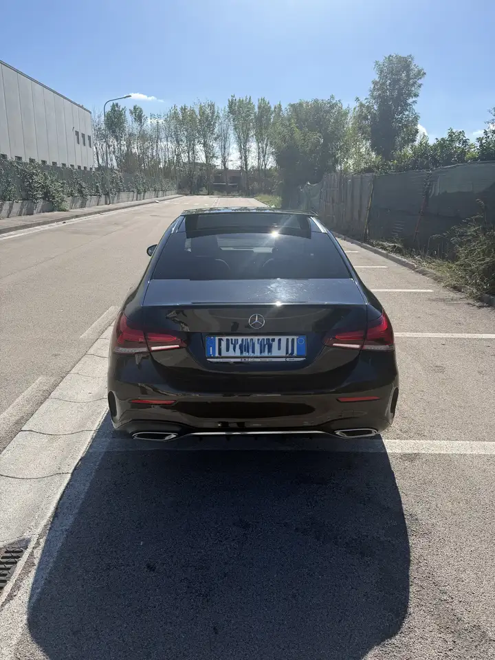 Mercedes-Benz A 200