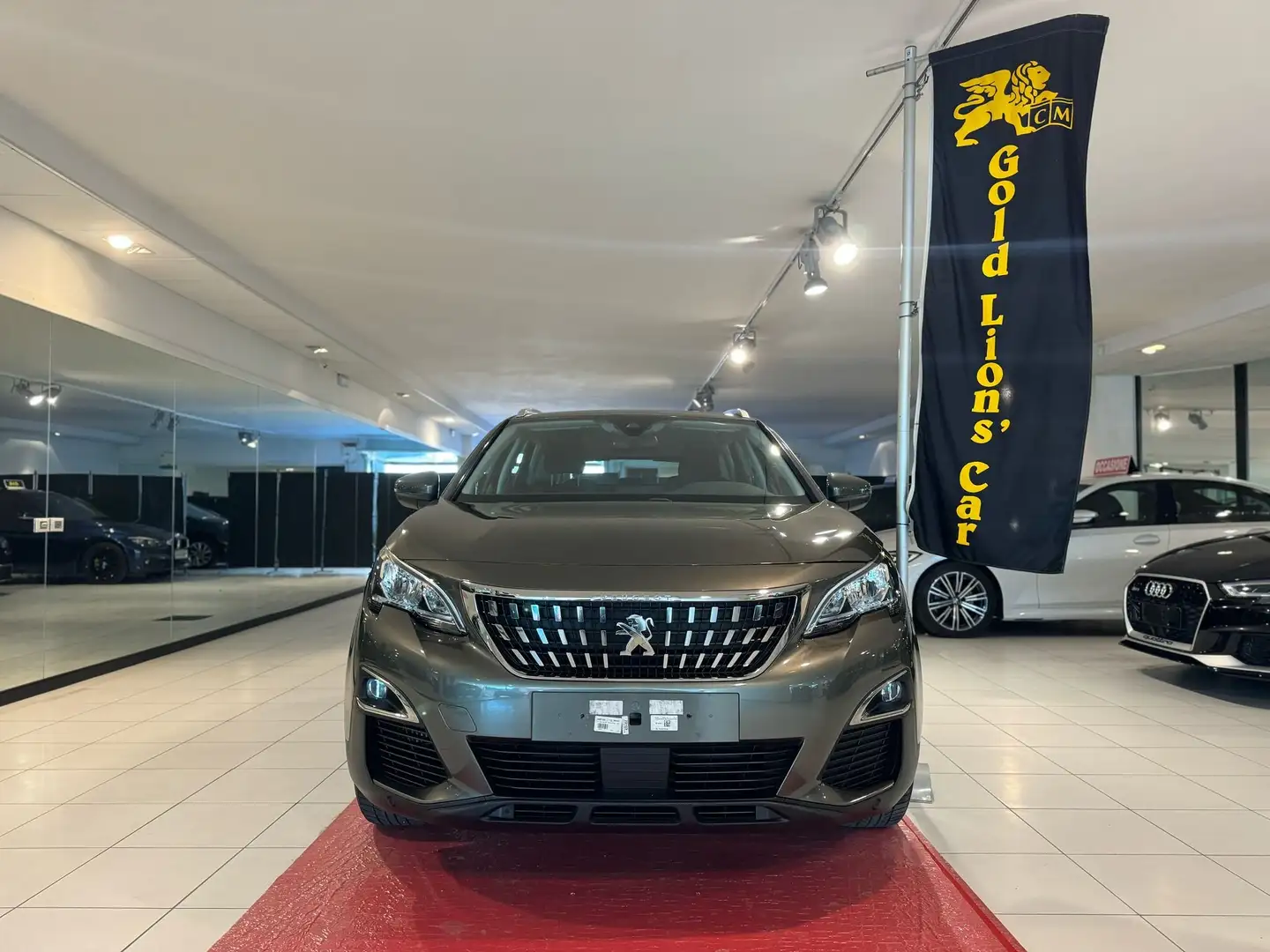 Peugeot 3008 1.5 bluehdi *PERIZIATA**UNICO PROPRIETARIO* Grigio - 2