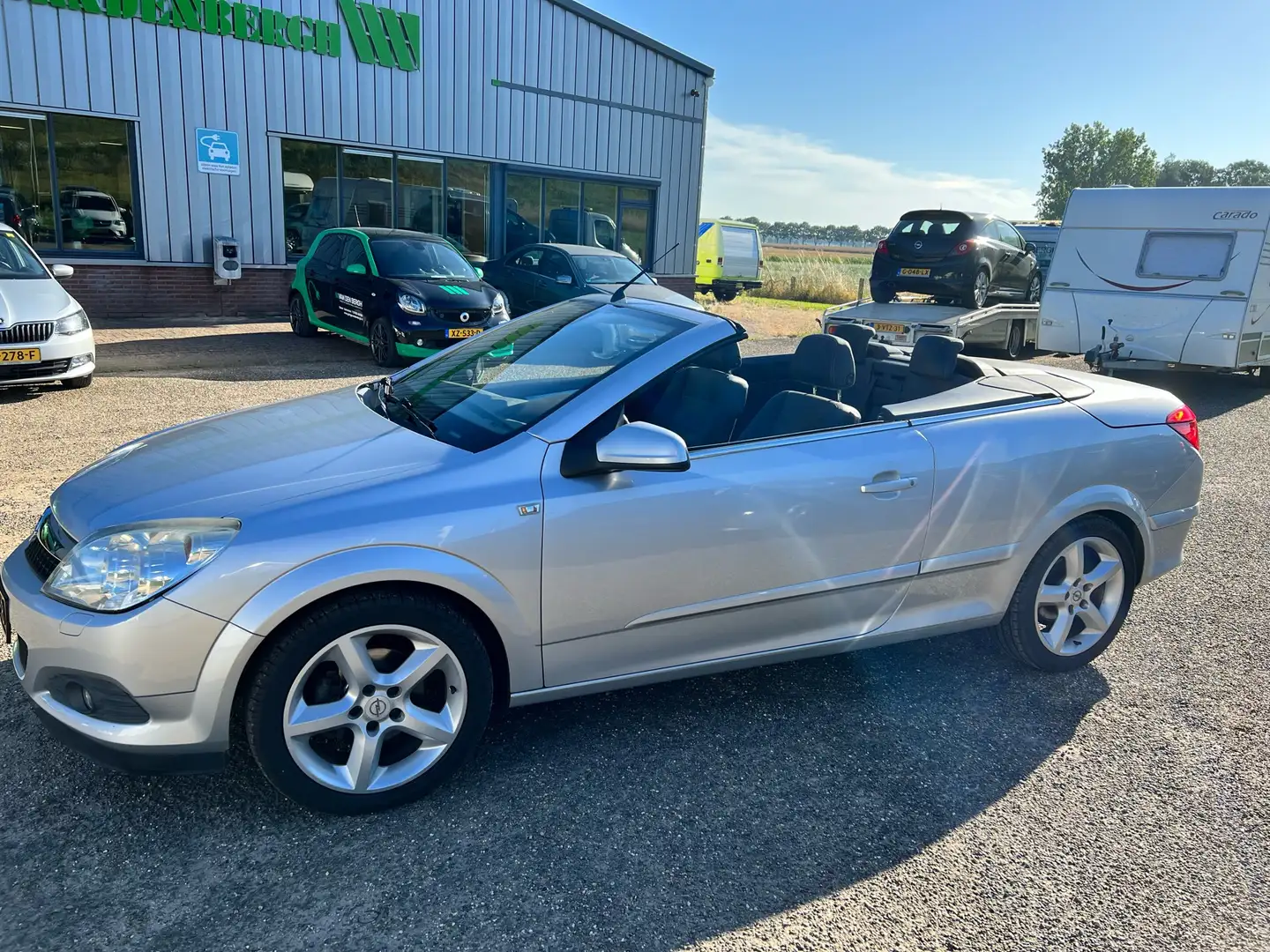 Opel Astra 1.6 Temptation Cabrio dak 100% werkend nieuwe apk Grijs - 2