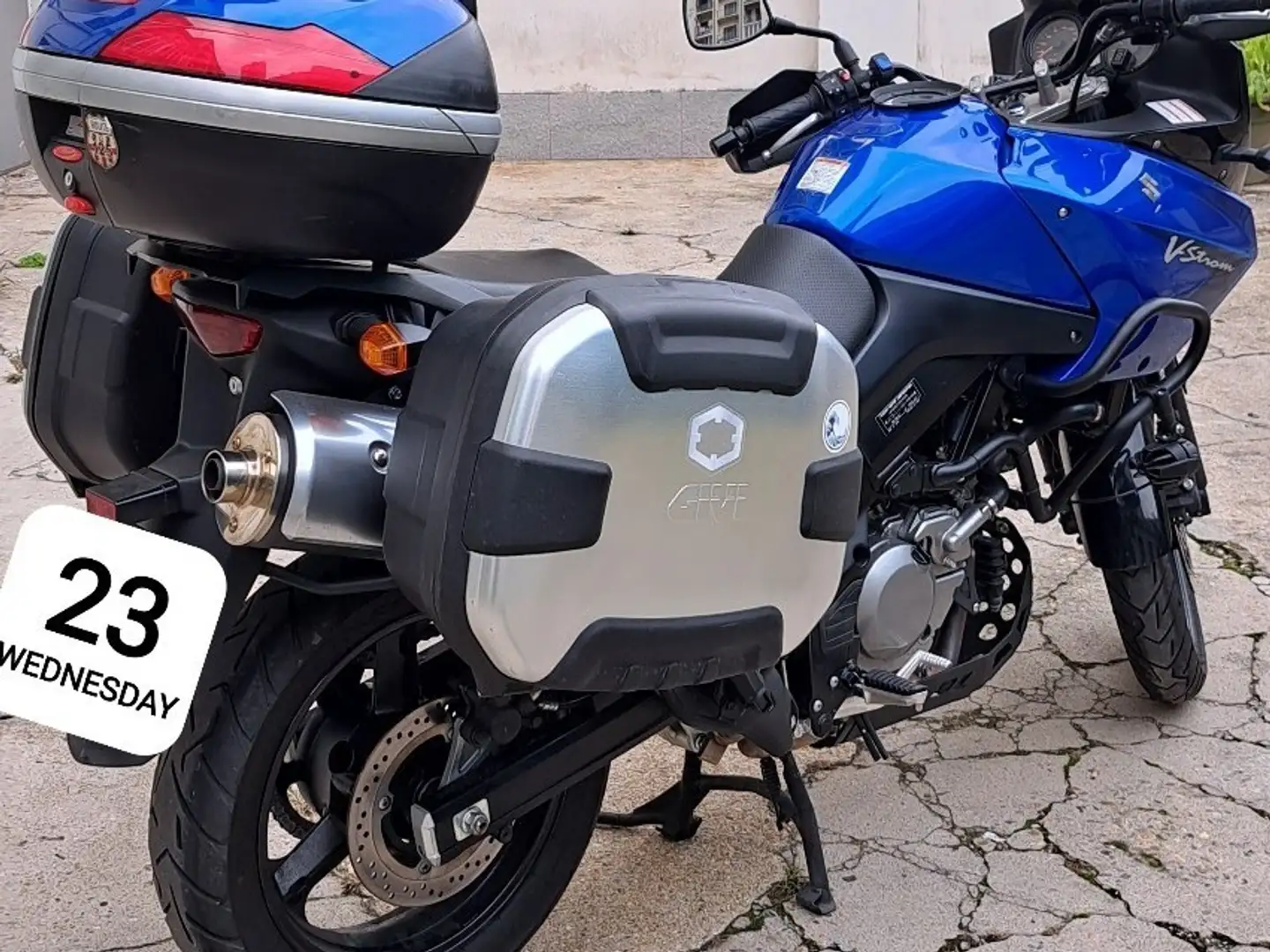 Suzuki V-Strom 650 Albastru - 2