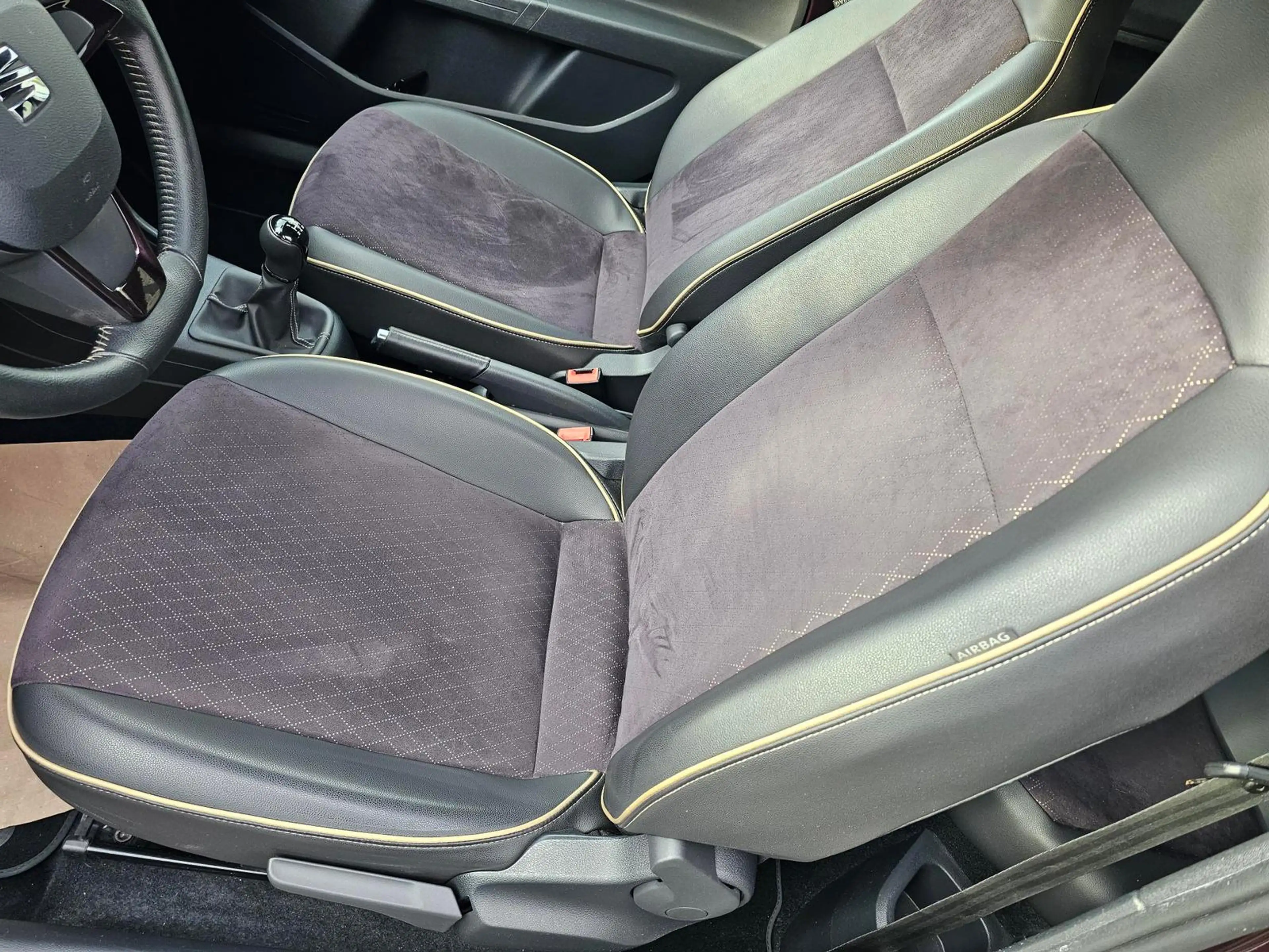 SEAT Mii 1.0 MPI COSMOPOLITAN+DACHKONTRAST+ALCANTARA+ — photo 14