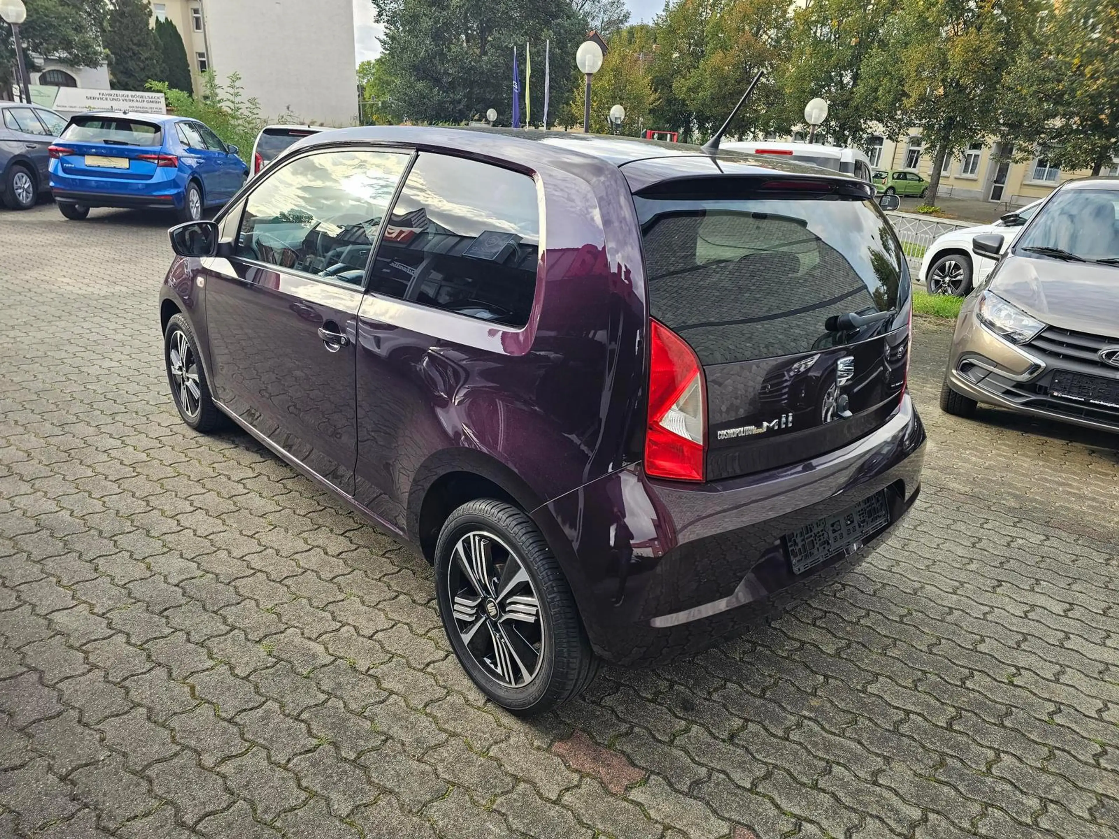 SEAT Mii 1.0 MPI COSMOPOLITAN+DACHKONTRAST+ALCANTARA+ — photo 4
