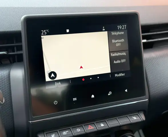 Renault Clio view 15