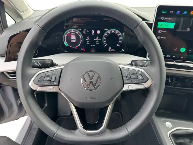 Volkswagen Golf view 13