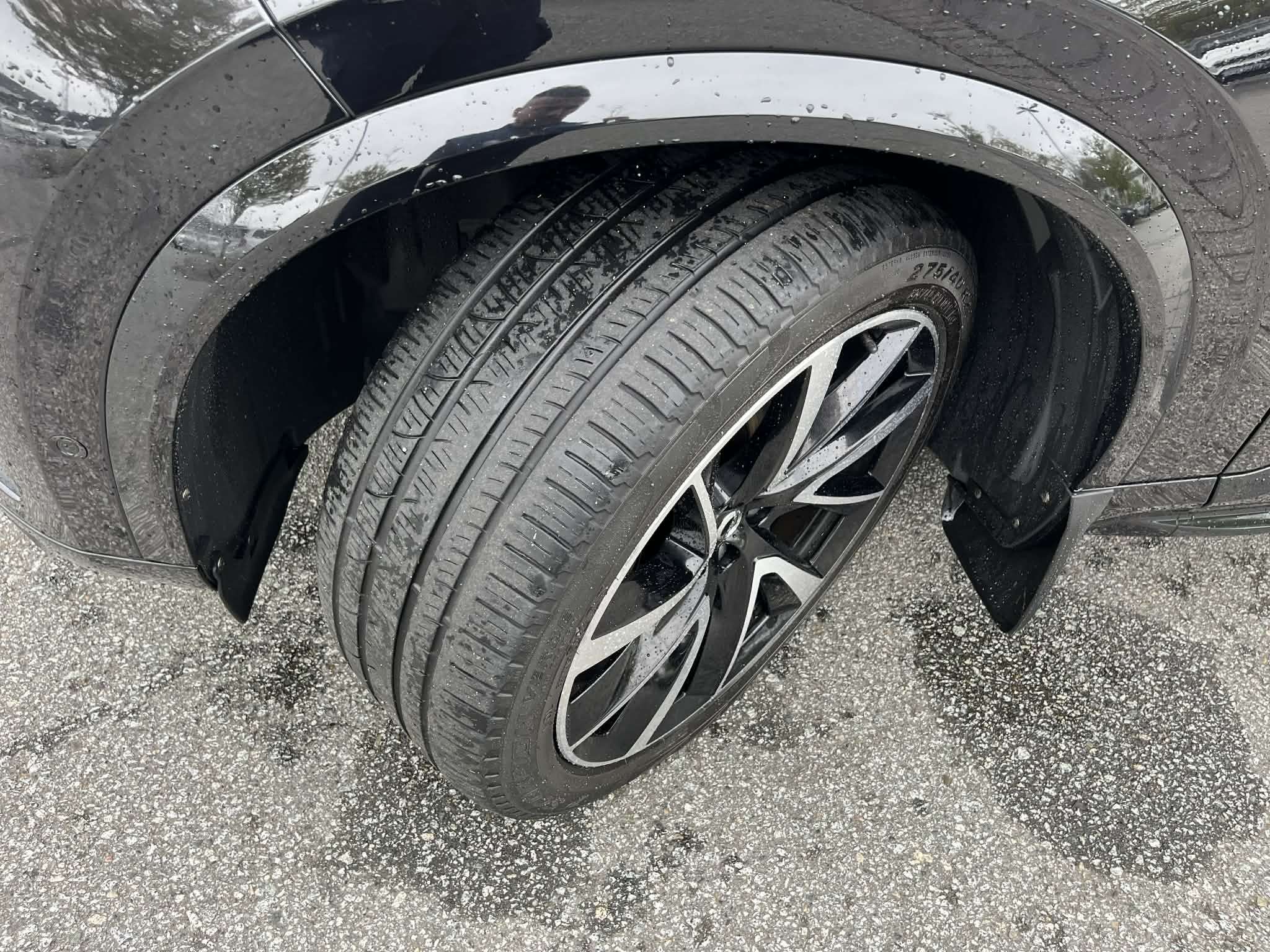 2022 Volvo XC90 T6 AWD Momentum (7-Seat) thumb 26