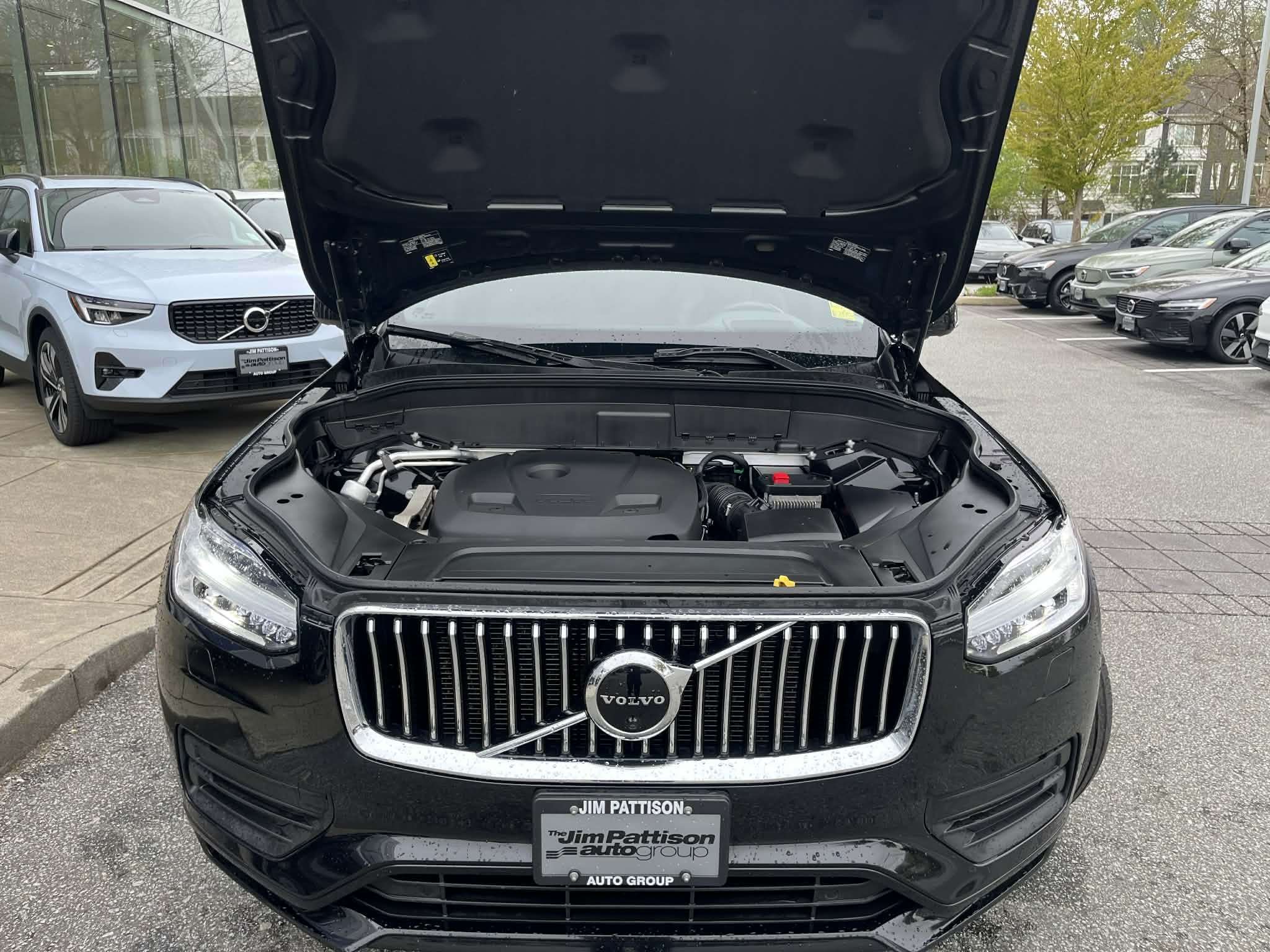 2022 Volvo XC90 T6 AWD Momentum (7-Seat) thumb 25