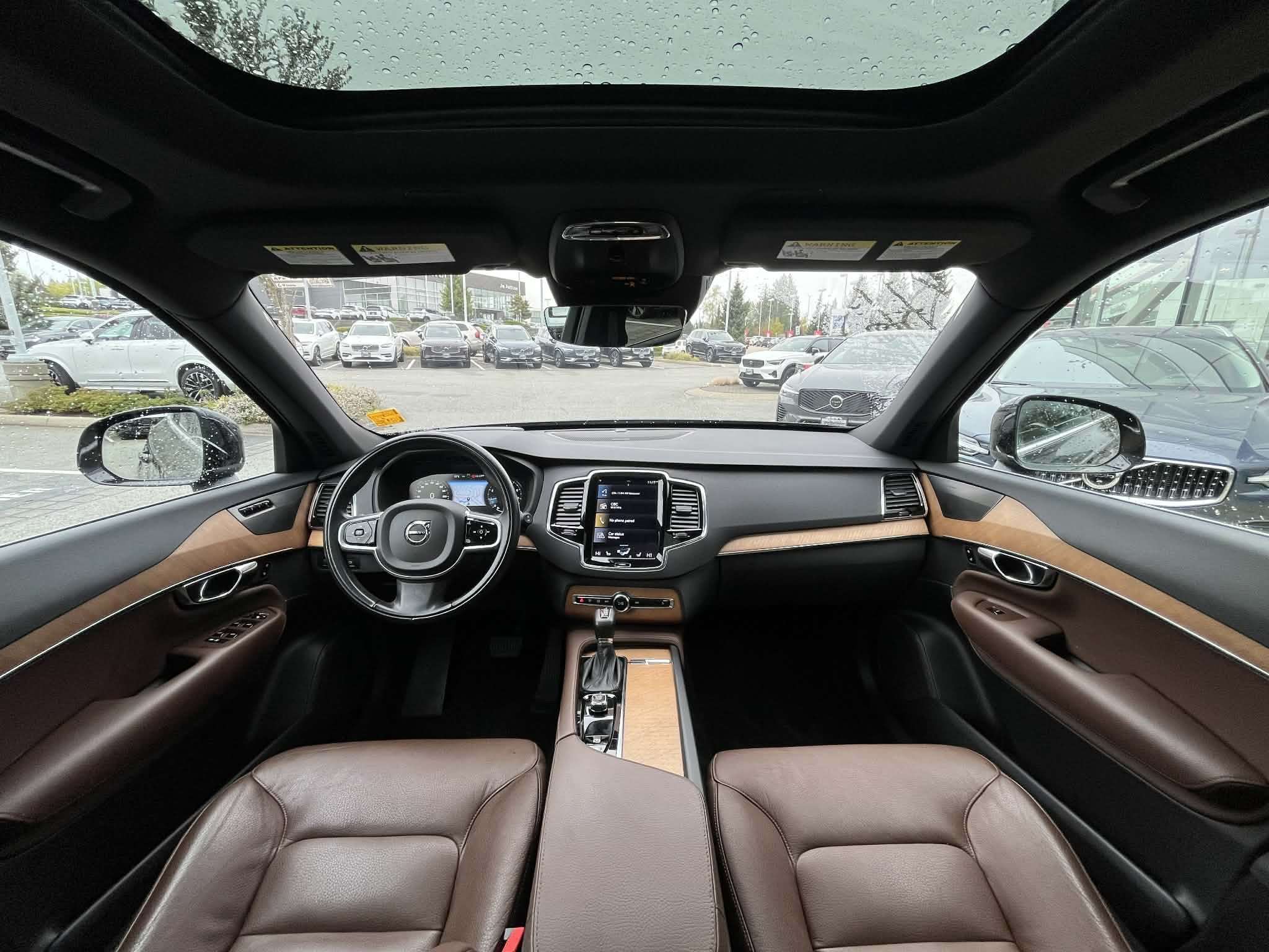 2022 Volvo XC90 T6 AWD Momentum (7-Seat) thumb 23