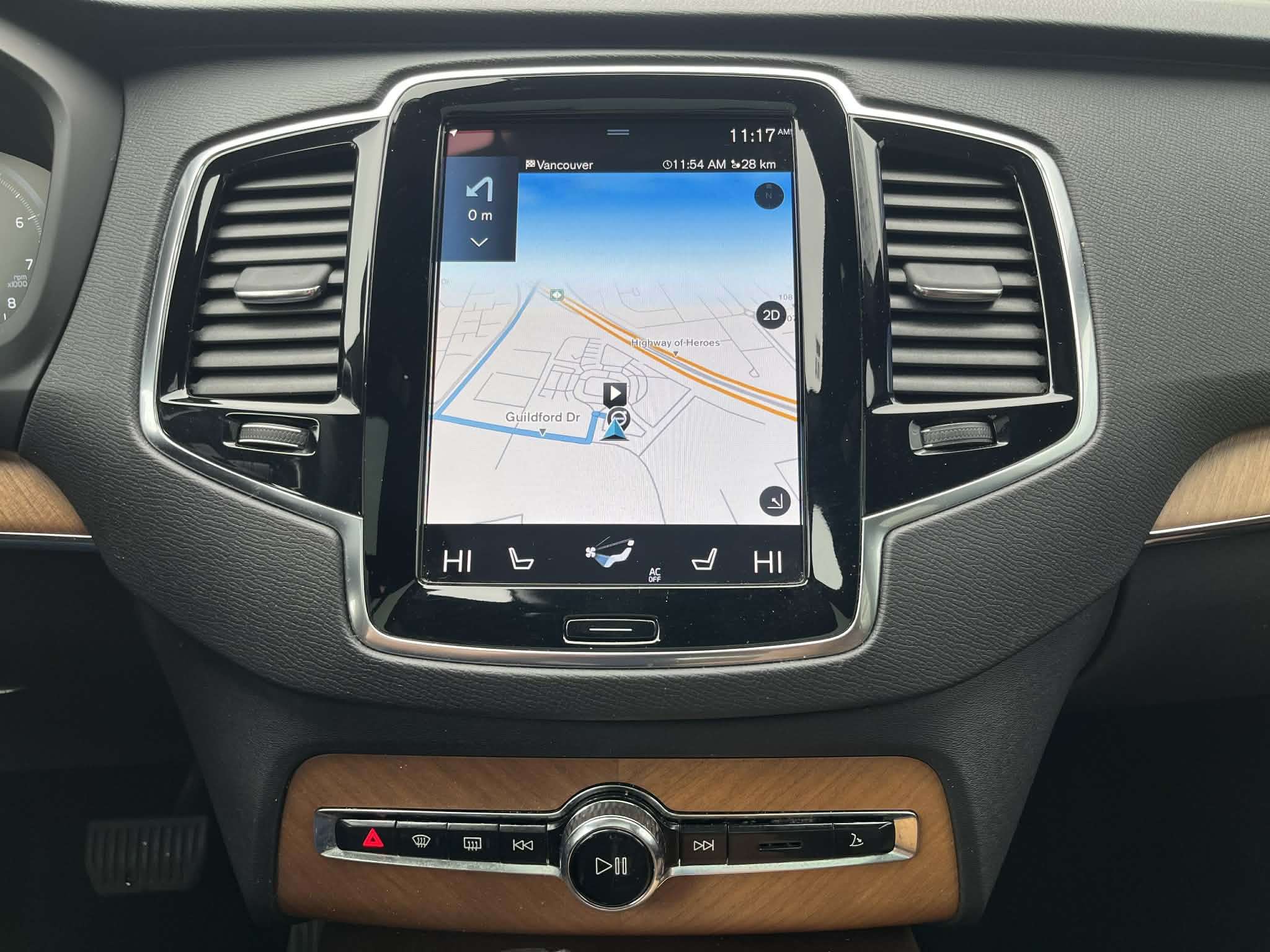 2022 Volvo XC90 T6 AWD Momentum (7-Seat) thumb 20