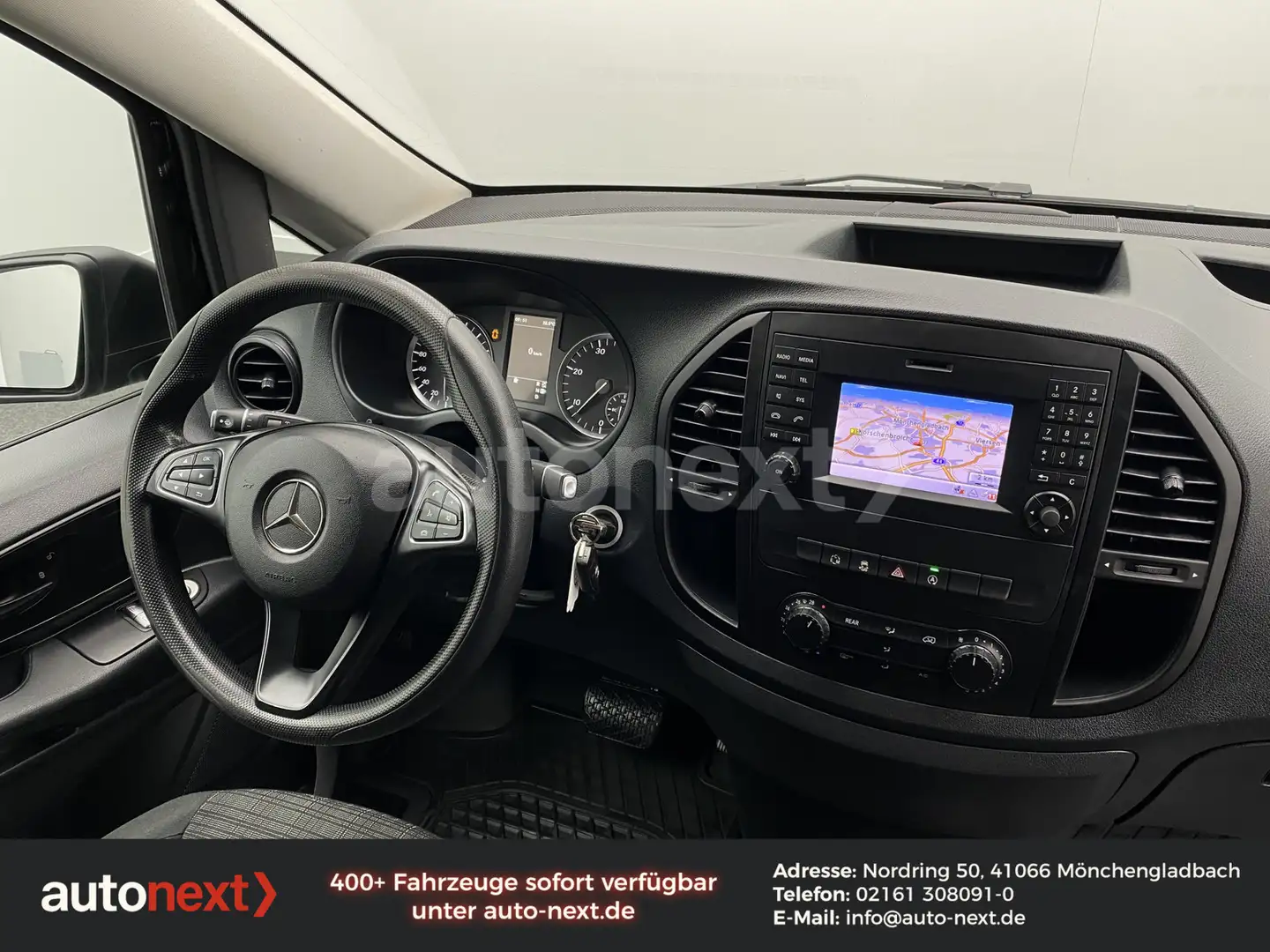 Mercedes-Benz Vito Tourer 114 Aut.*9-Sitze* 2x Klima+Navi+AHK (5449) Negro - 2