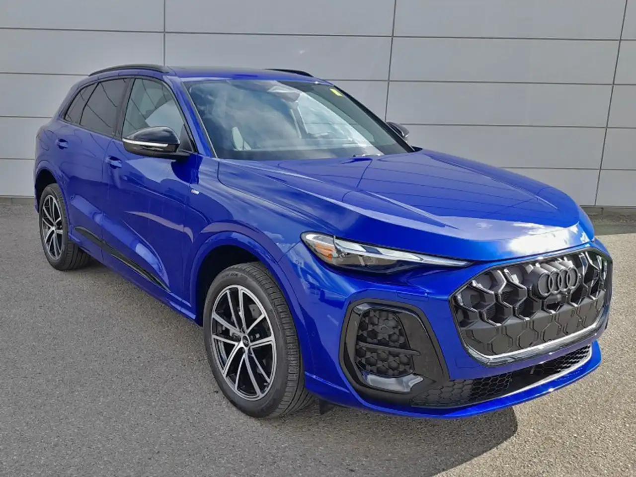 Audi Q5 снимка Audi Q5
