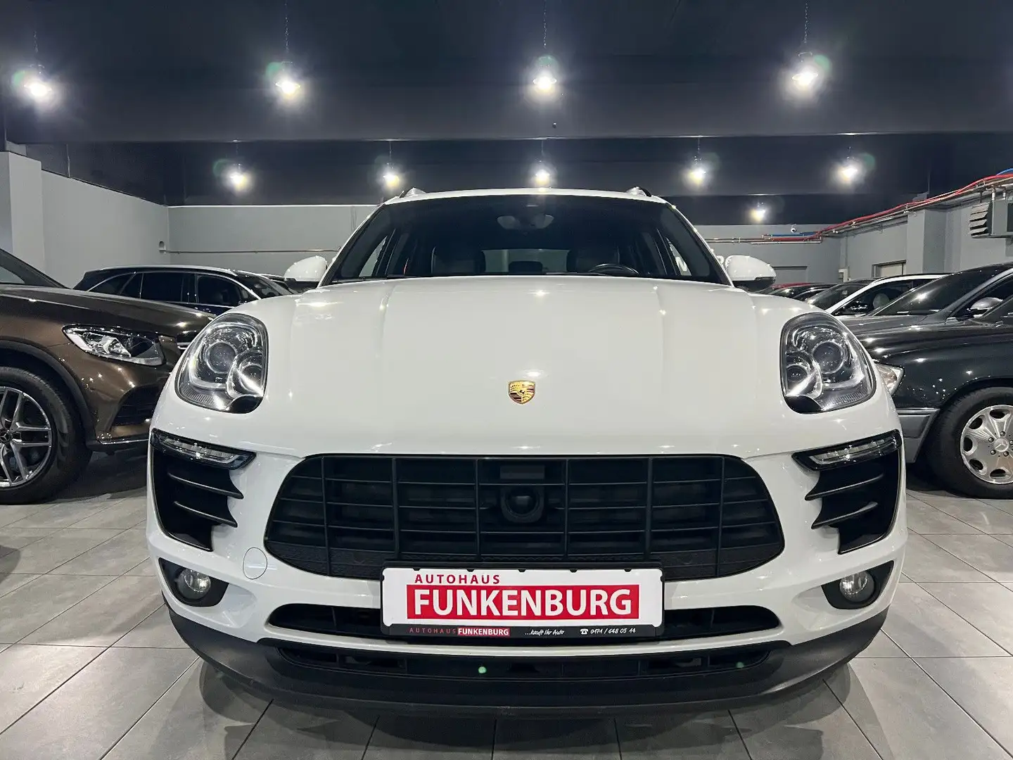 Porsche Macan S Diesel PANO/ACC/BOSE/LEDER/AUT/XENON/AHK Weiß - 2