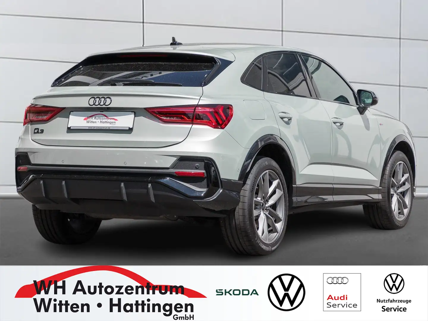 Audi Q3 Sportback 45 TFSI e S Line NAVI REARVIEW LED HE... Zilver - 2