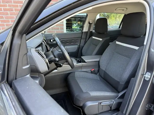 Citroen C5 Aircross view 3