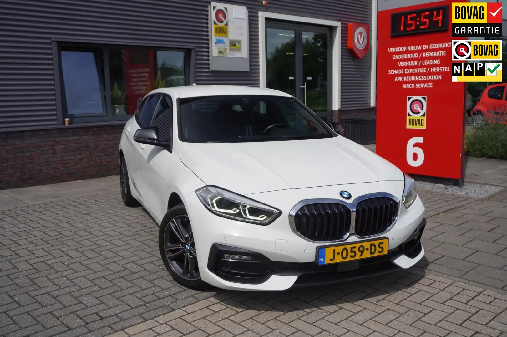 BMW 118 1-serie 118i High Executive Edition / Dealer onder Wit - 1