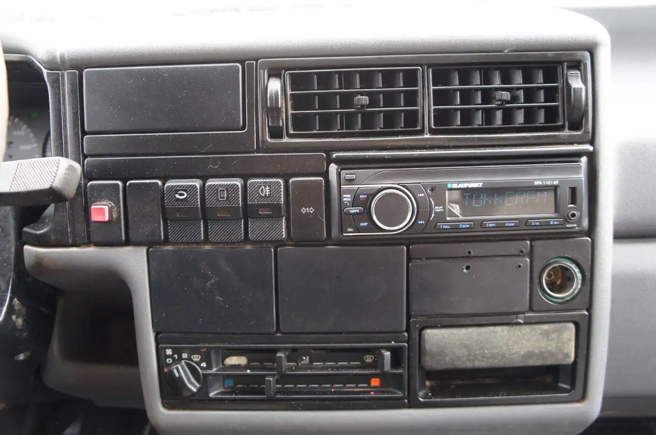 Volkswagen T4 2.4D Pritsche Doppelkabine Kran, foto 11