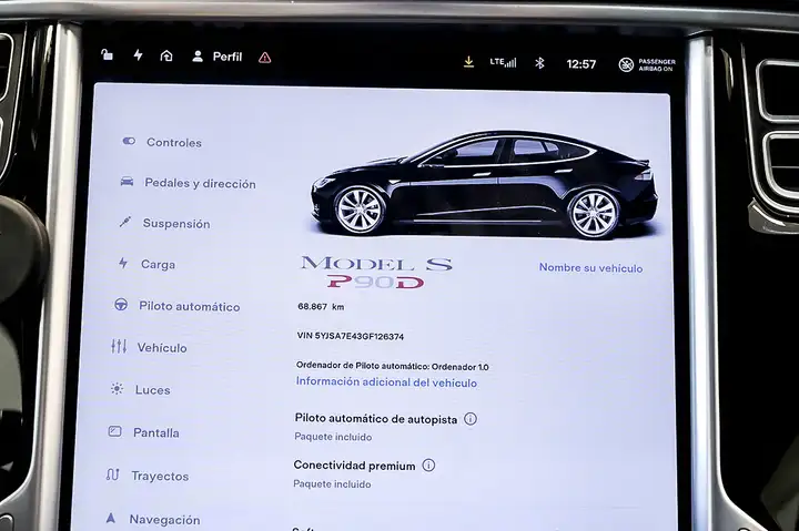 Tesla Model S 2016, foto 8
