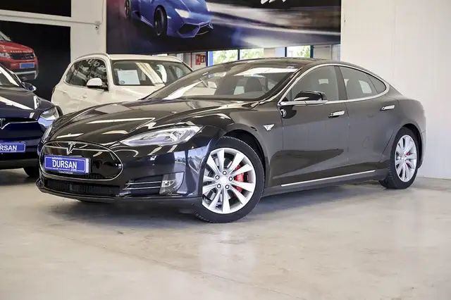 Tesla Model S Autonomía Estándar 4WD