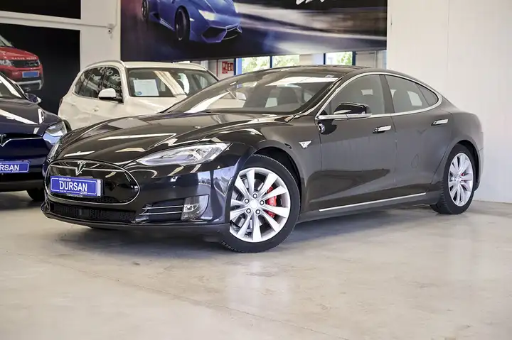 Tesla Model S 2016