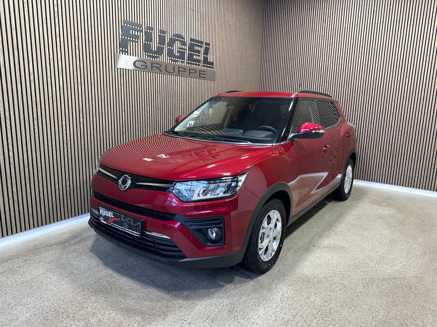 SsangYong Tivoli 1.5 P Quartz 4x2 Navi|RFK|LED Rouge - 2