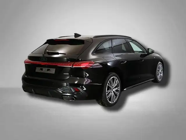 Audi A5 view 5