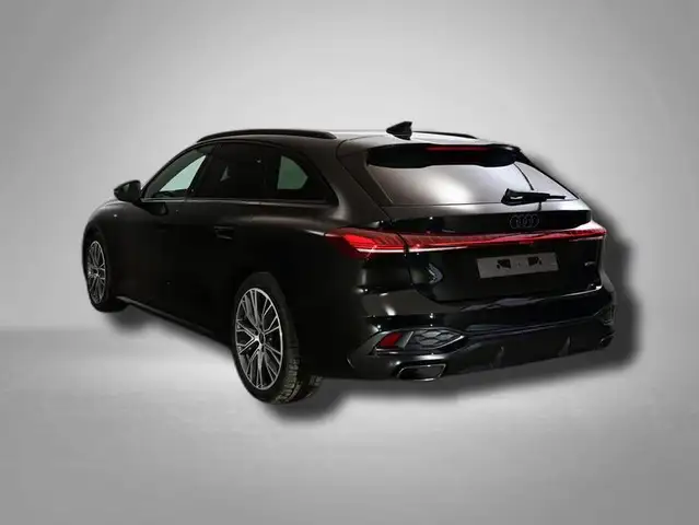 Audi A5 view 3