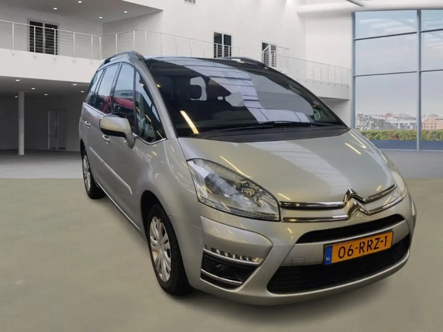 Citroen Grand C4 Picasso 1.6 VTi Ligne 7p NAVI PSENSOR CRUISE TREKHAAK Grijs - 2