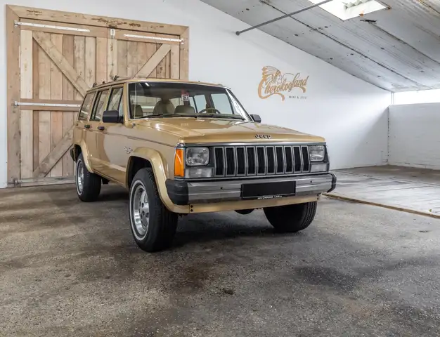Jeep Cherokee XJ - Pioneer - Ready to go