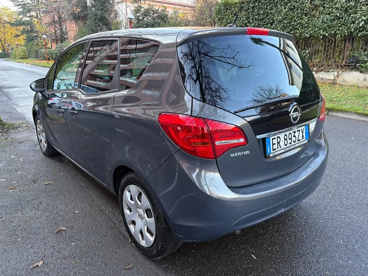 Opel Meriva Meriva 1.4 Turbo 120CV GPL Tech Cosmo benzina Argento - 1