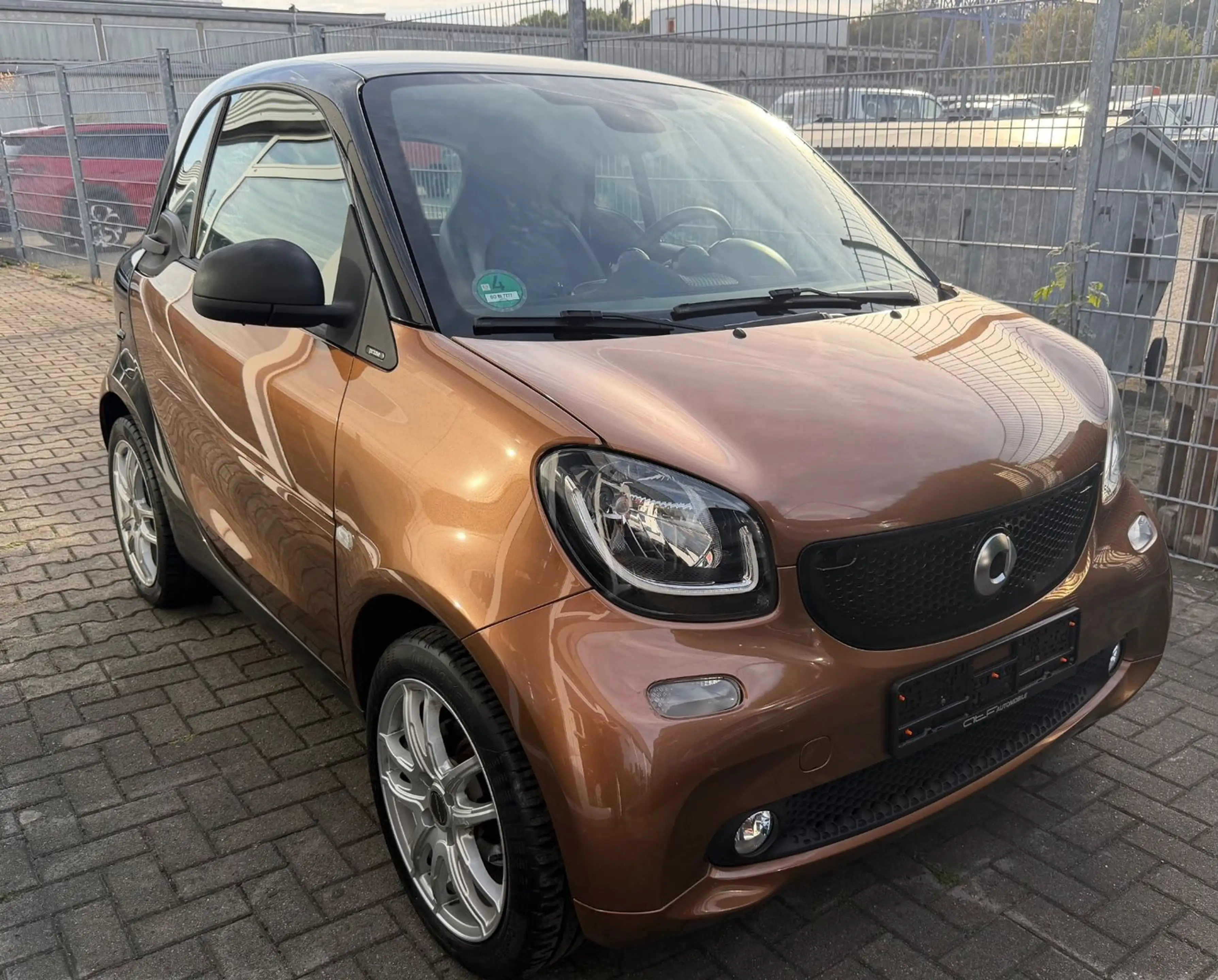 smart forTwo fortwo coupe Basis 52 kW Automatik — photo 2