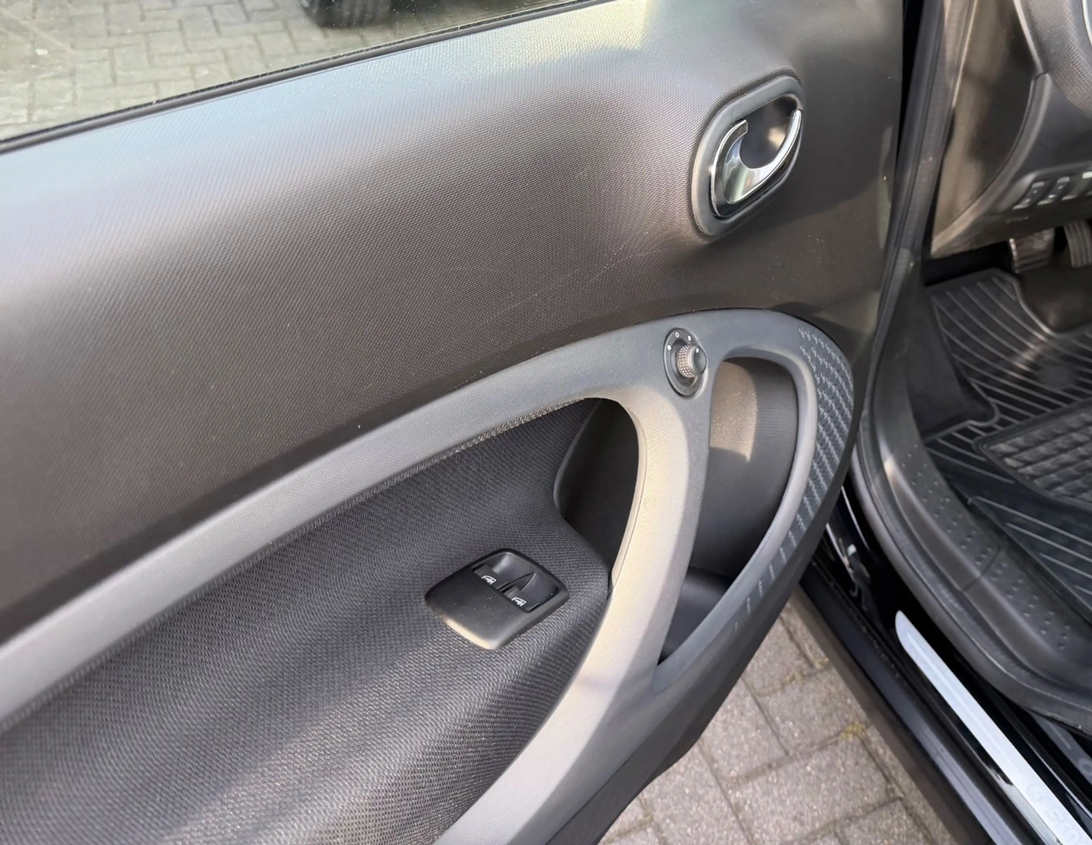 smart forTwo fortwo coupe Basis 52 kW Automatik — photo 6
