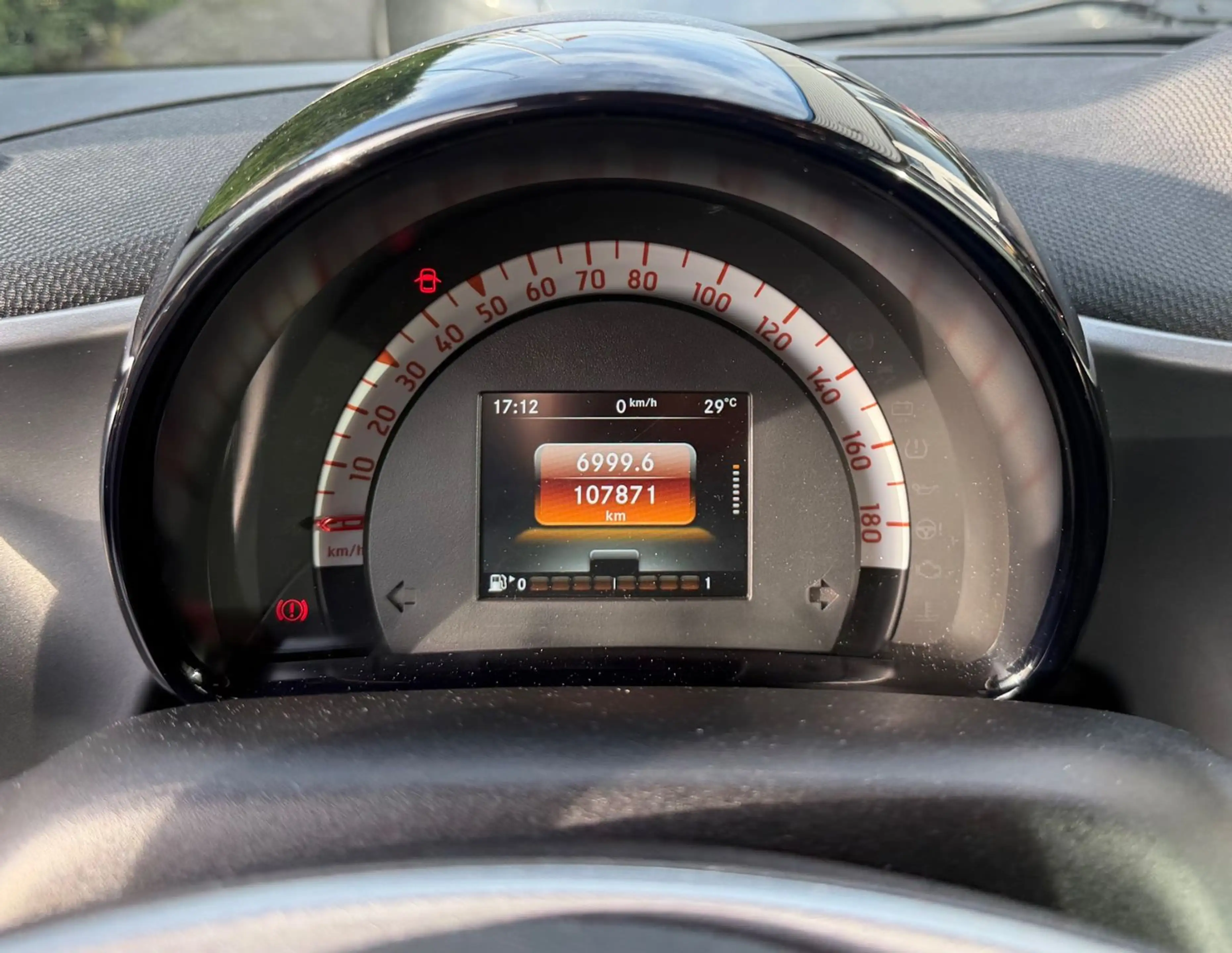 smart forTwo fortwo coupe Basis 52 kW Automatik — photo 11