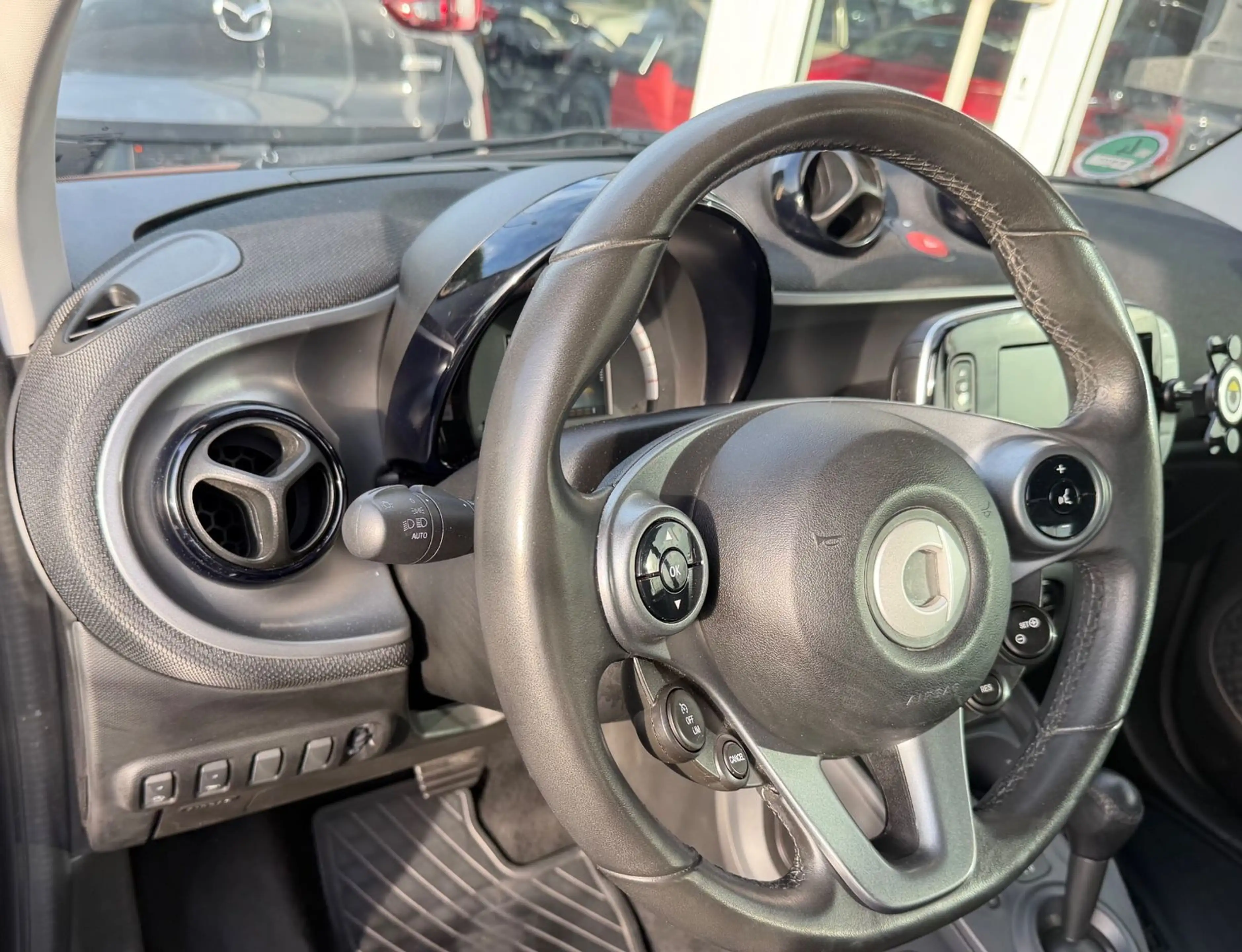 smart forTwo fortwo coupe Basis 52 kW Automatik — photo 7