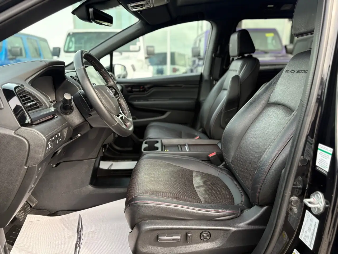 Honda Odyssey снимка Honda Odyssey