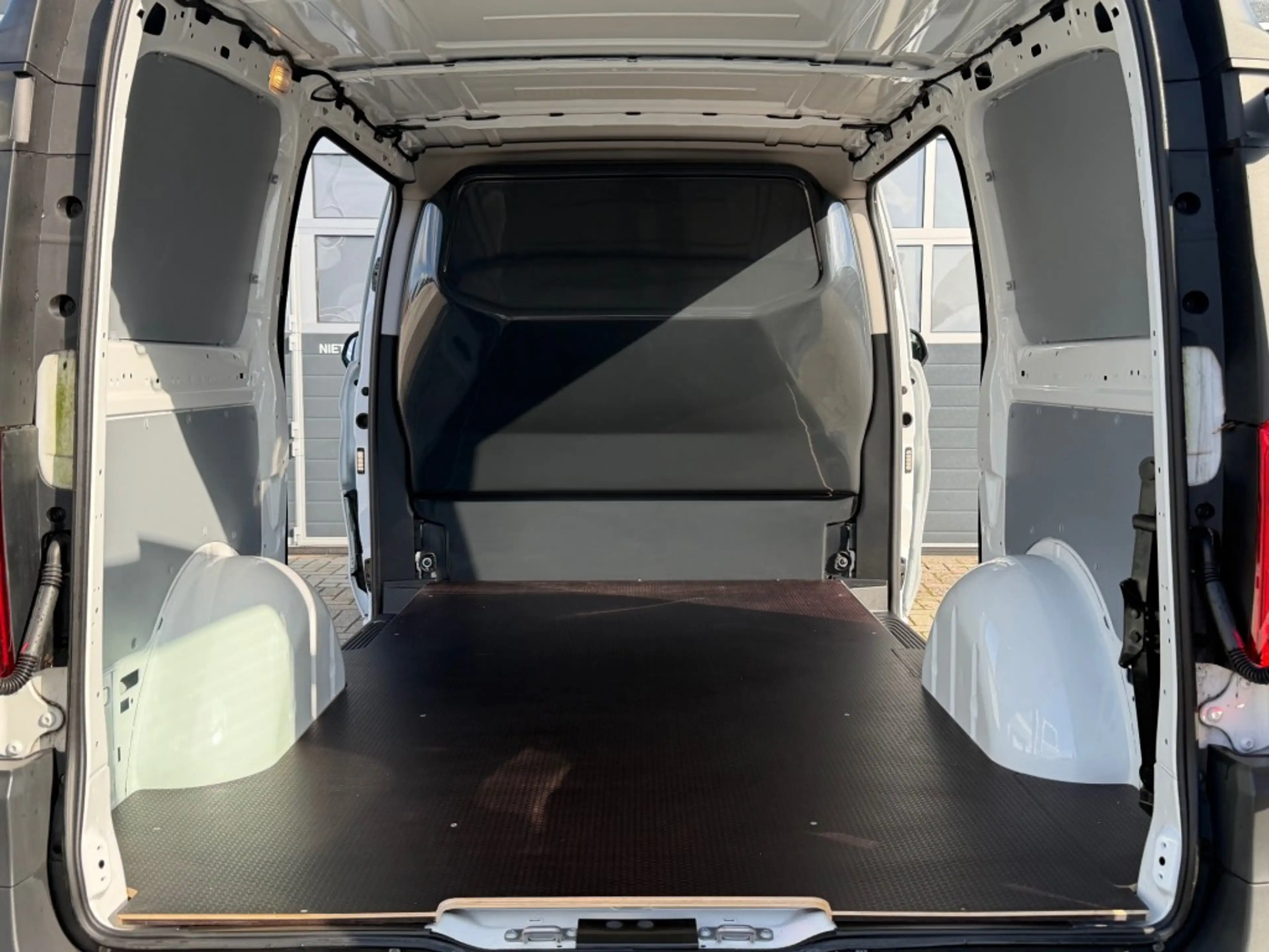Mercedes-Benz Vito 112 60 kWh Lang L2 / NIEUW / 2x schuifdeur / Betim — photo 9
