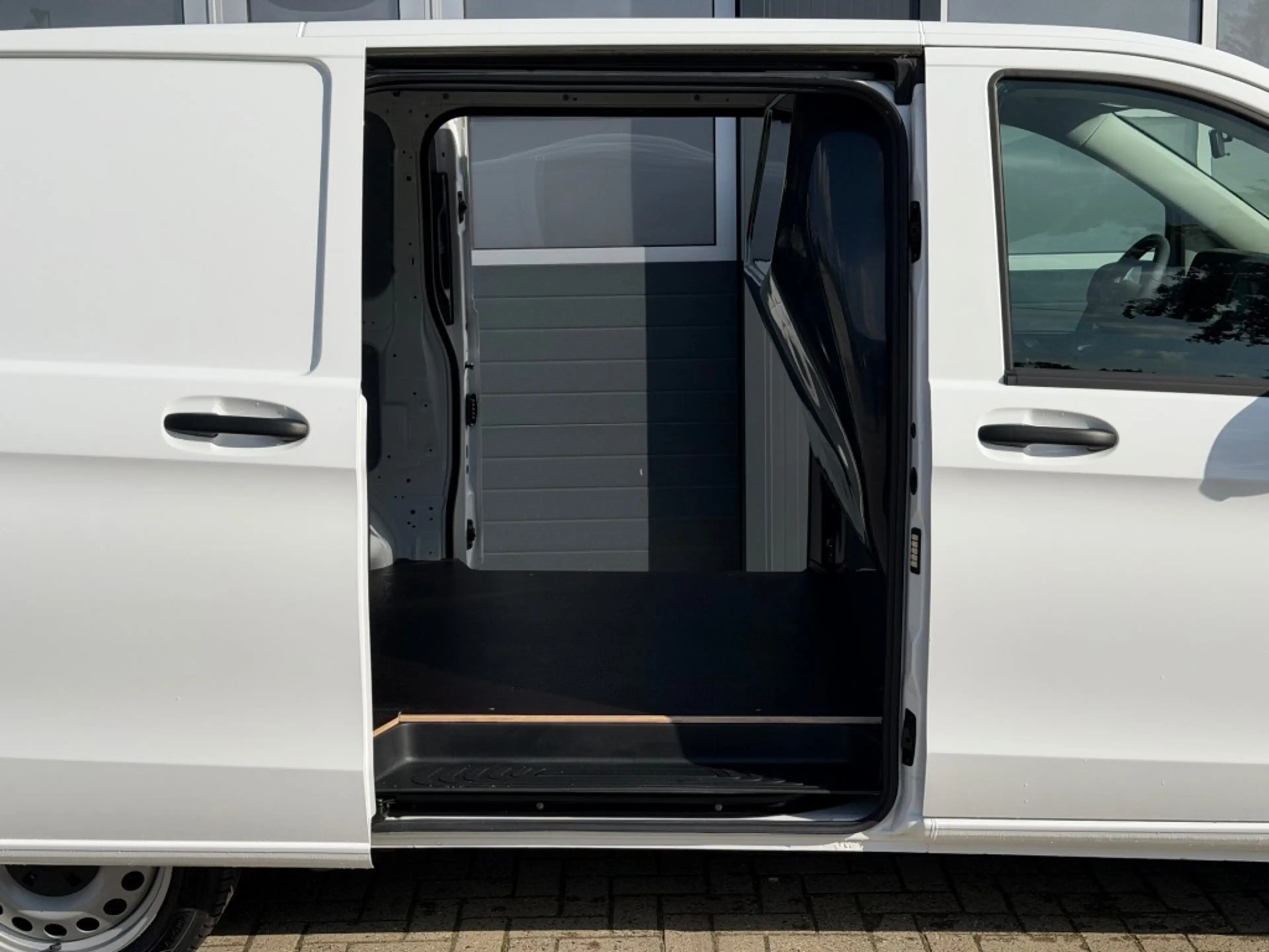 Mercedes-Benz Vito 112 60 kWh Lang L2 / NIEUW / 2x schuifdeur / Betim — photo 4
