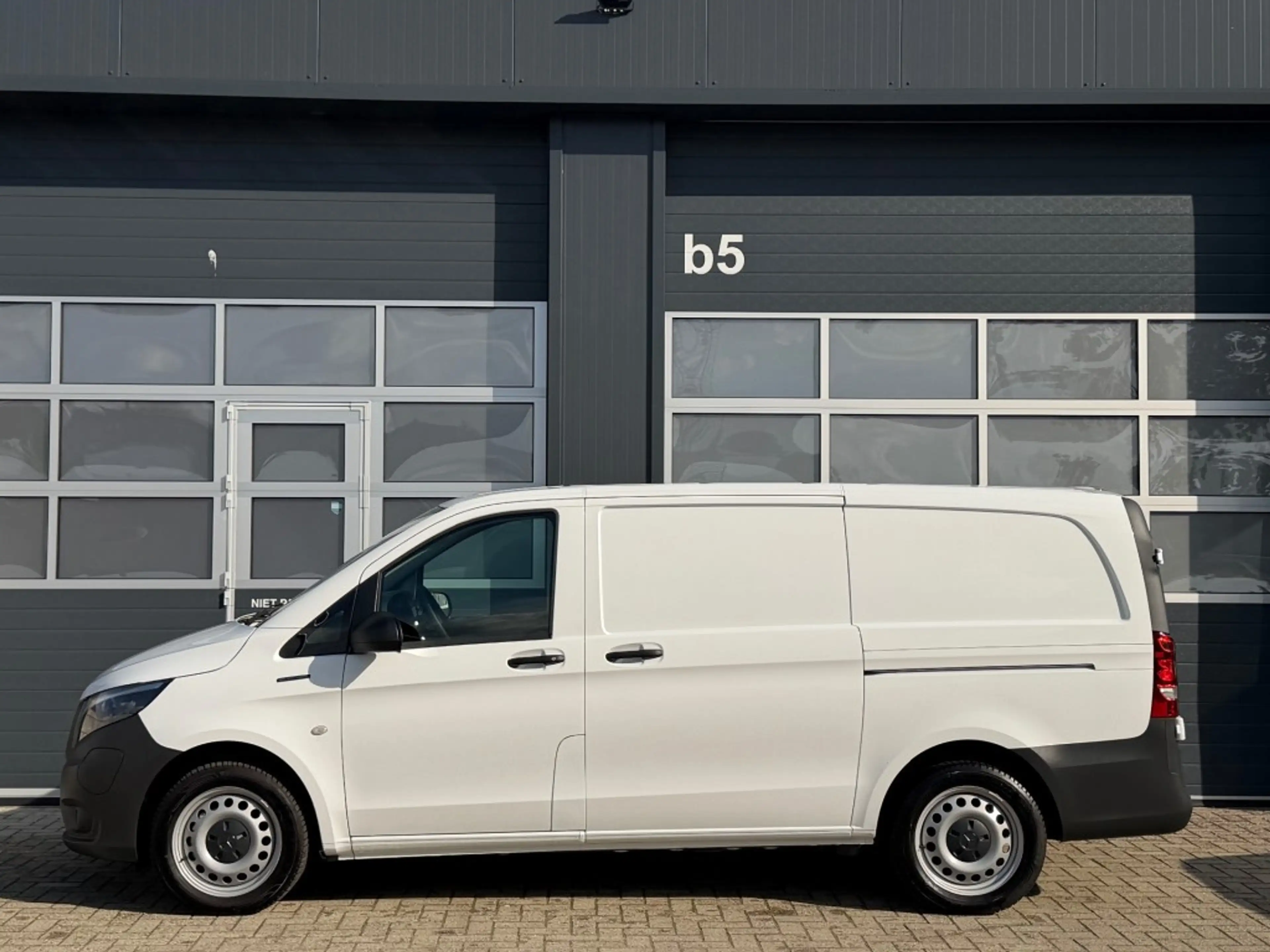 Mercedes-Benz Vito 112 60 kWh Lang L2 / NIEUW / 2x schuifdeur / Betim — photo 11
