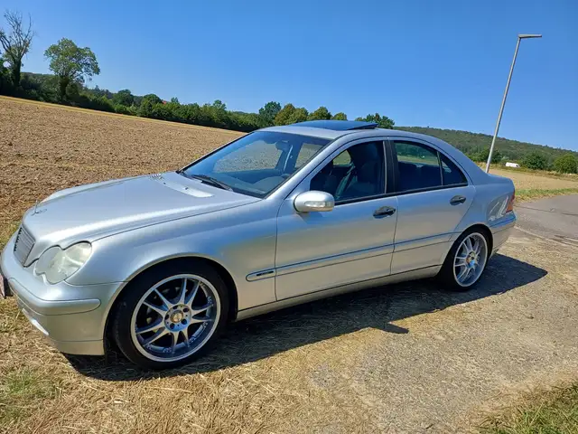 Mercedes-Benz C 180 C-Klasse Kompressor Classic