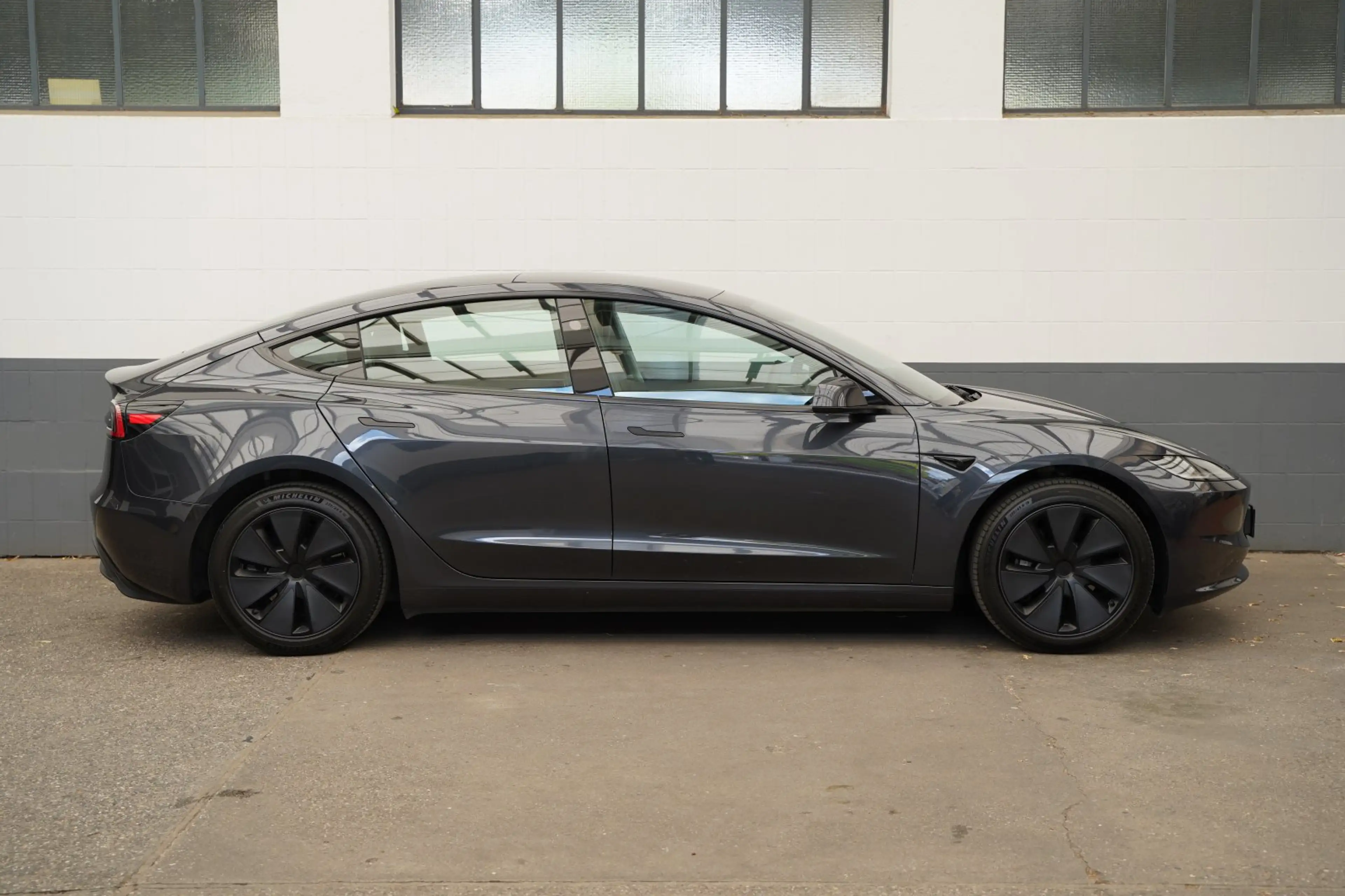 Tesla Model 3 Standard Range + *Highland*unfallfrei — photo 26