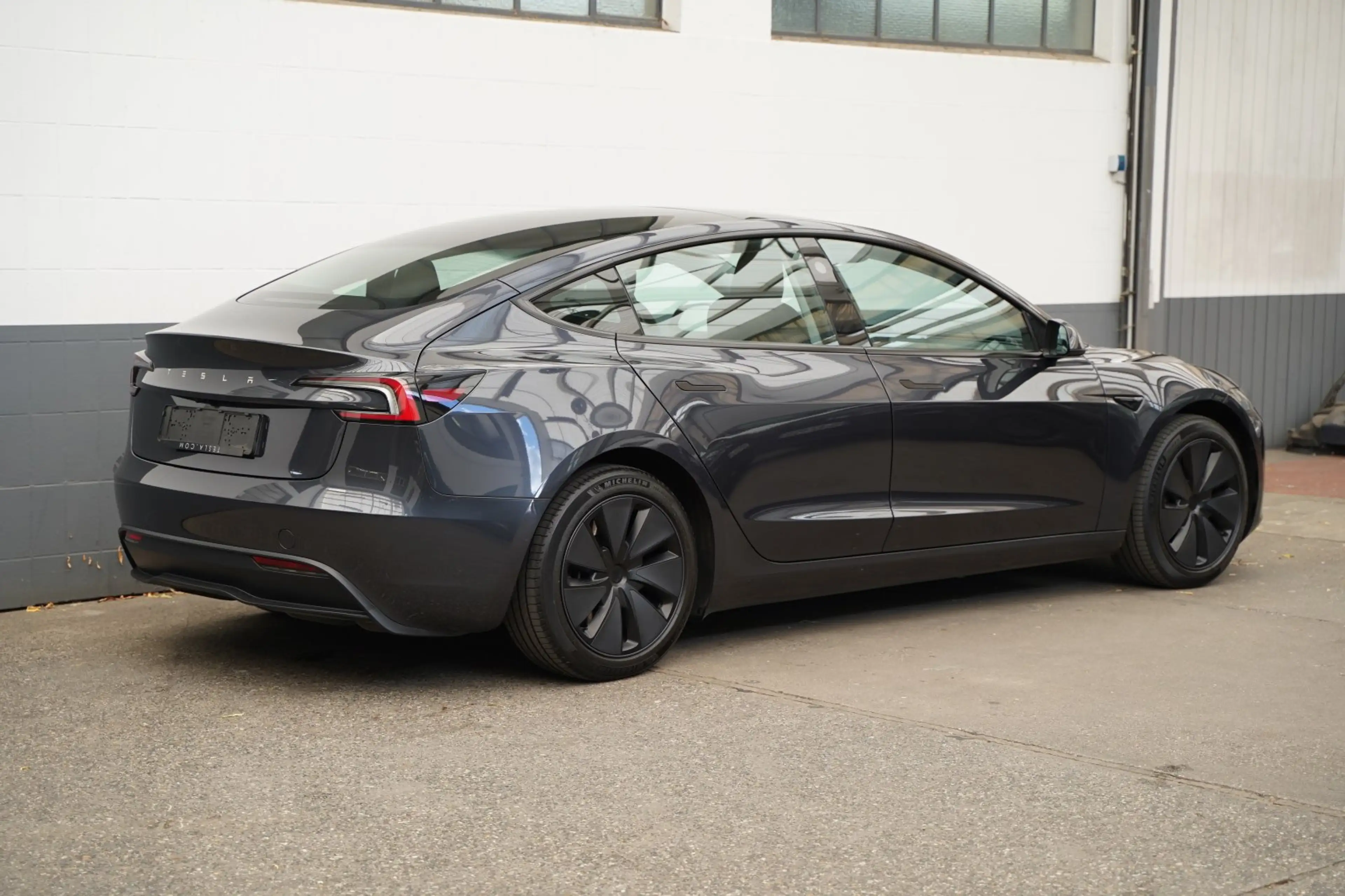 Tesla Model 3 Standard Range + *Highland*unfallfrei — photo 27