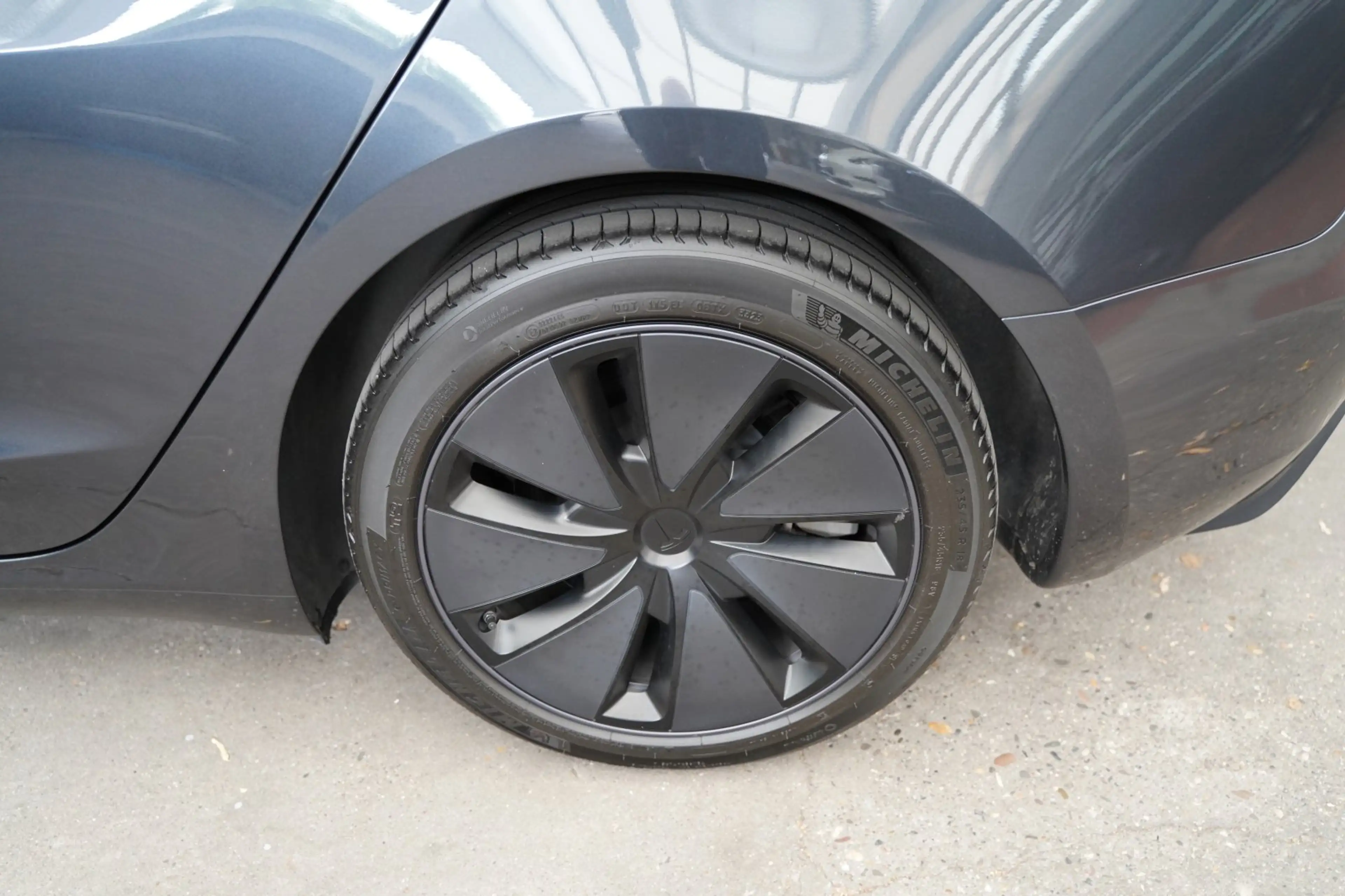 Tesla Model 3 Standard Range + *Highland*unfallfrei — photo 18