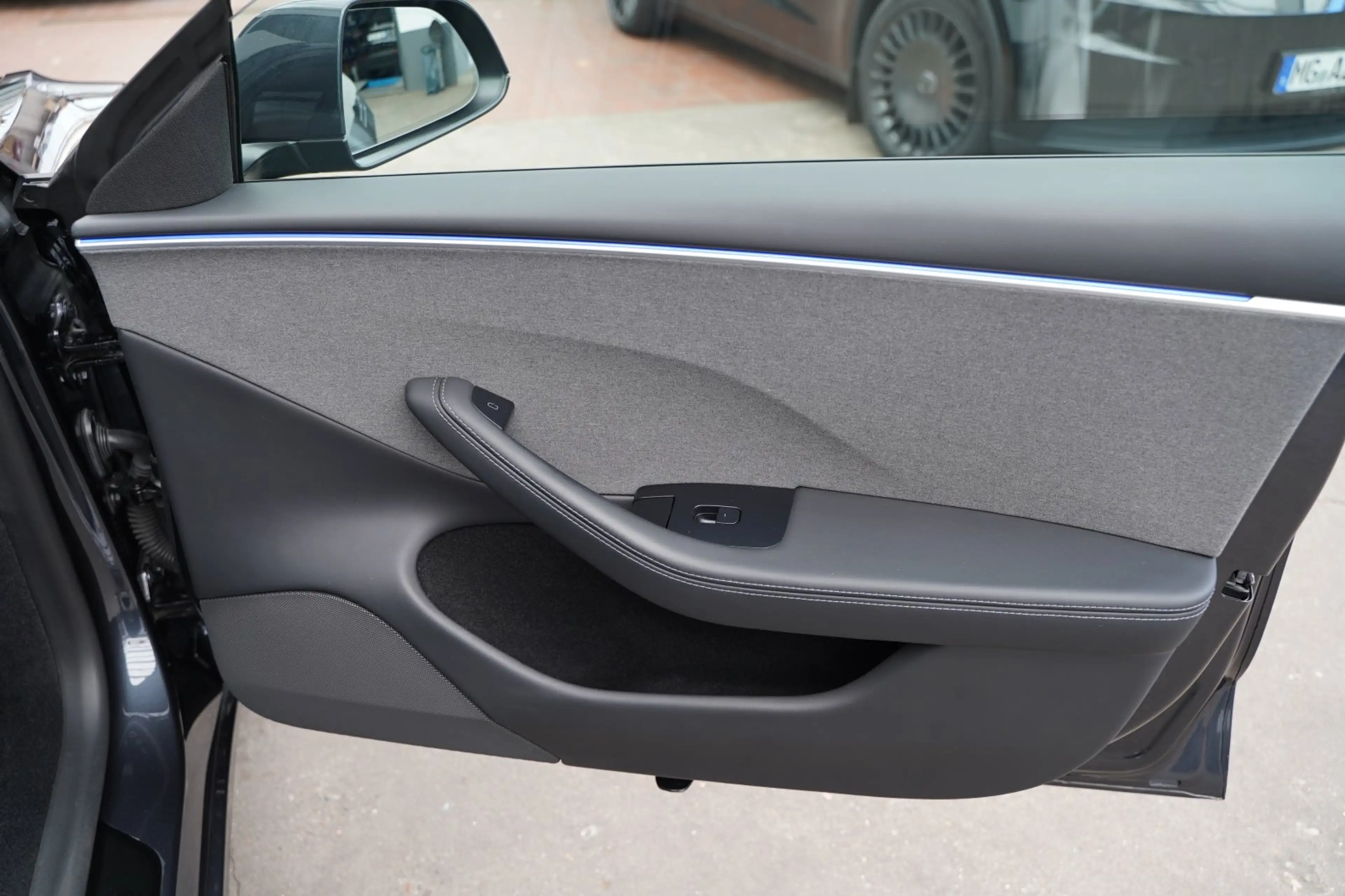 Tesla Model 3 Standard Range + *Highland*unfallfrei — photo 23