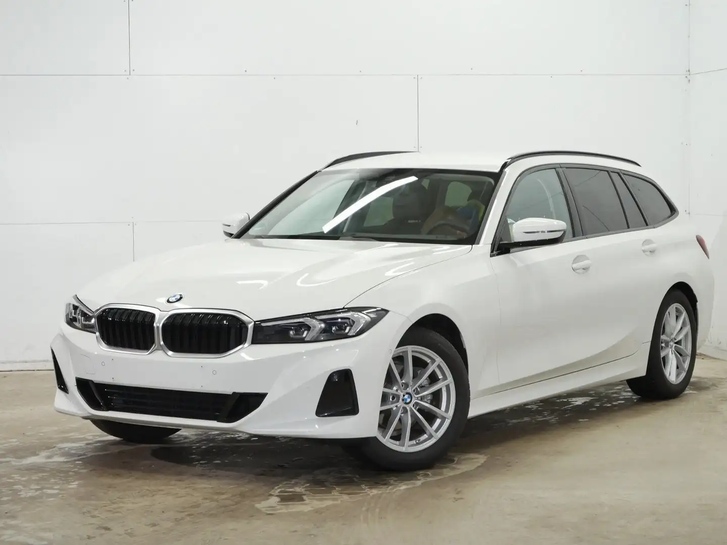 BMW 318 i Aut. RFK Sportsitze ComfortPaket Weiß - 1
