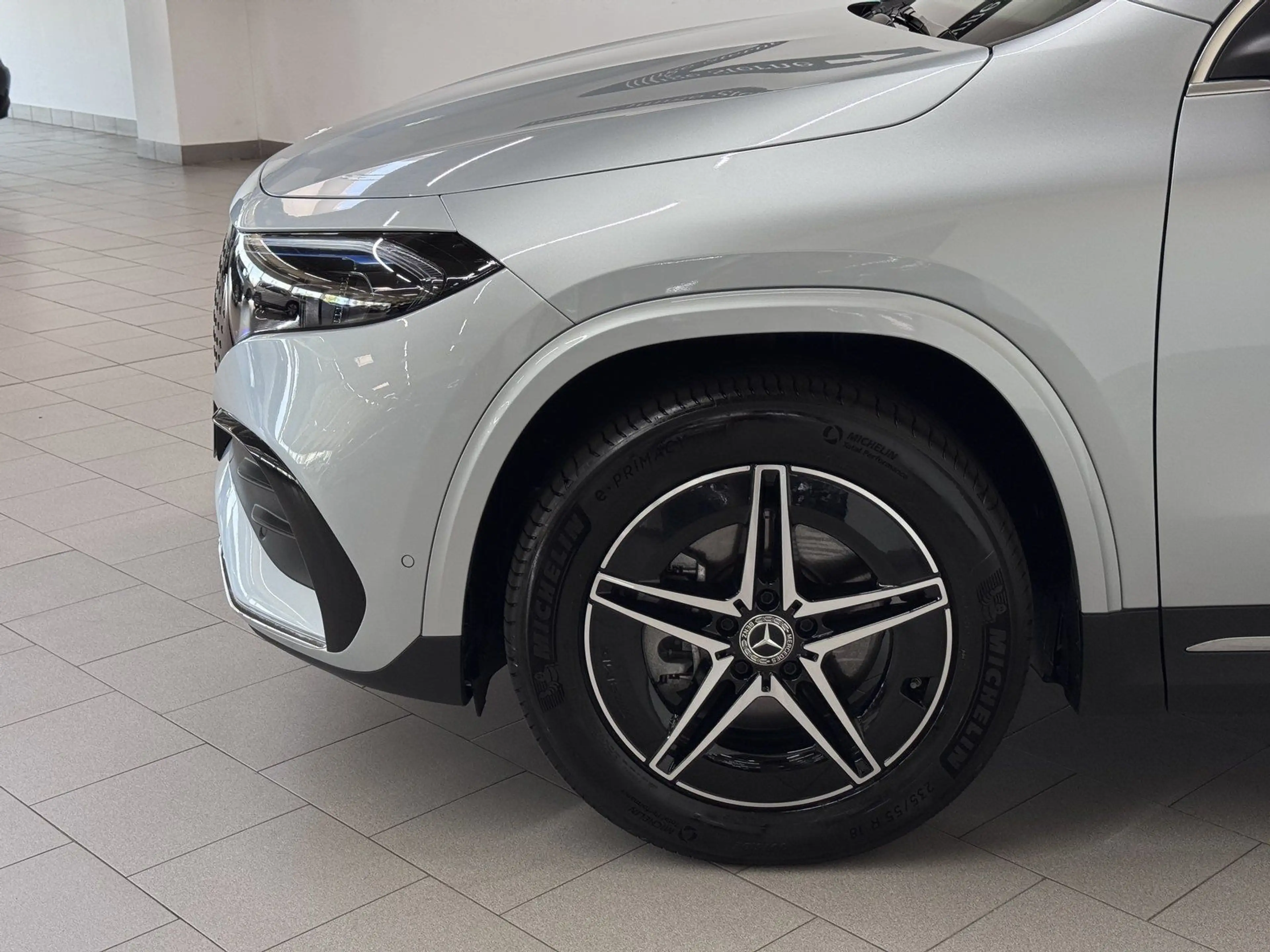 Mercedes-Benz EQA 250+ AMG+DISTR+360°+ELEK.HECK+TOTWINKEL+SPUR — photo 7