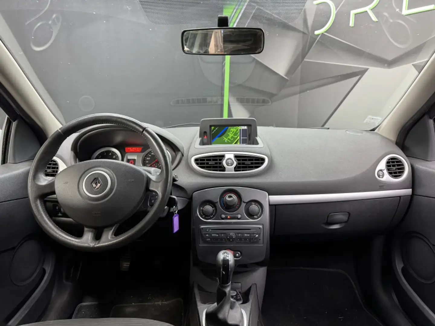 Renault Clio 1.2 16V 75CH OVALIE 5P Gris - 1