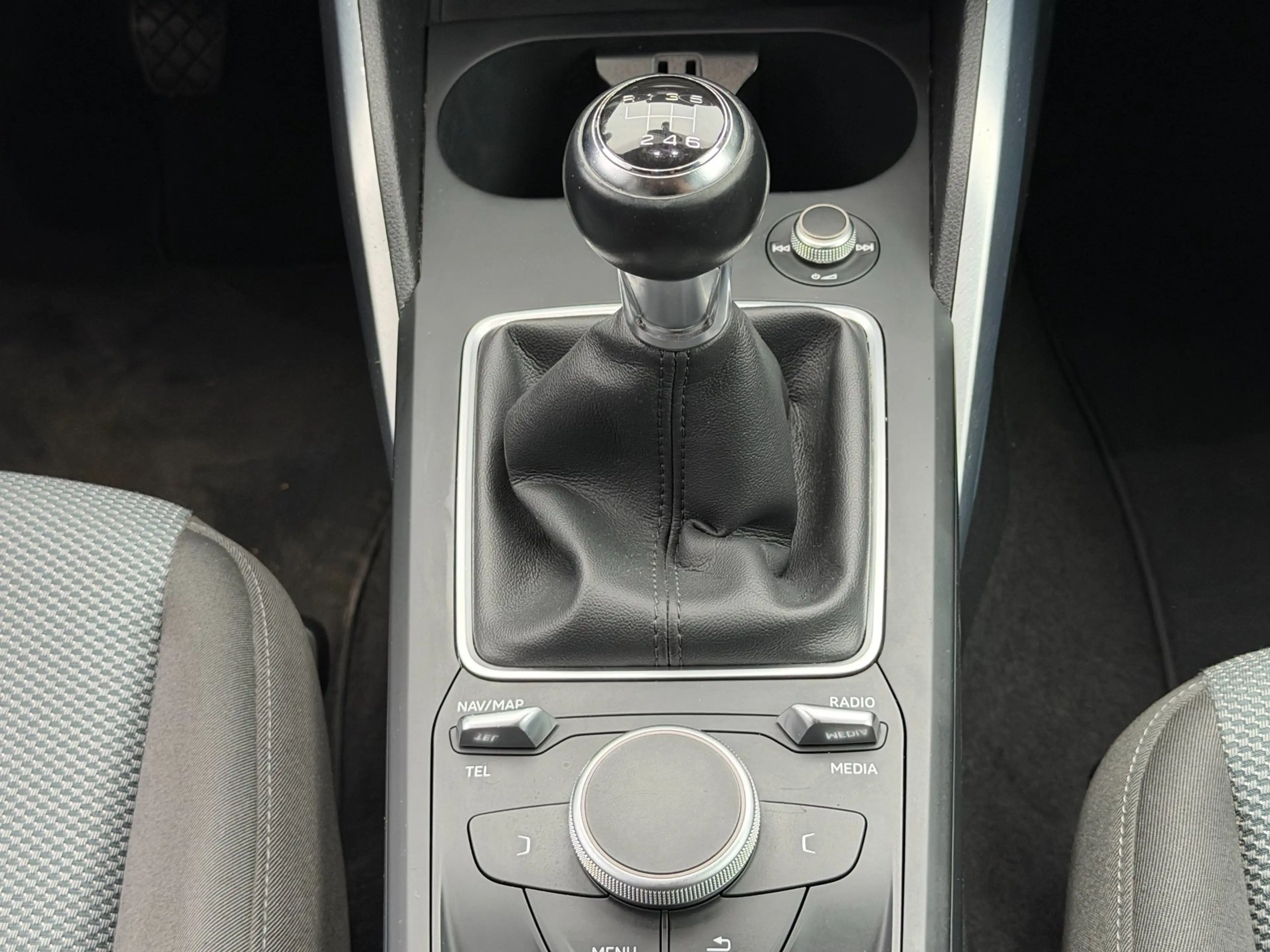 Audi Q2 1.0 TFSI Design Pro Line|Org NL — photo 16
