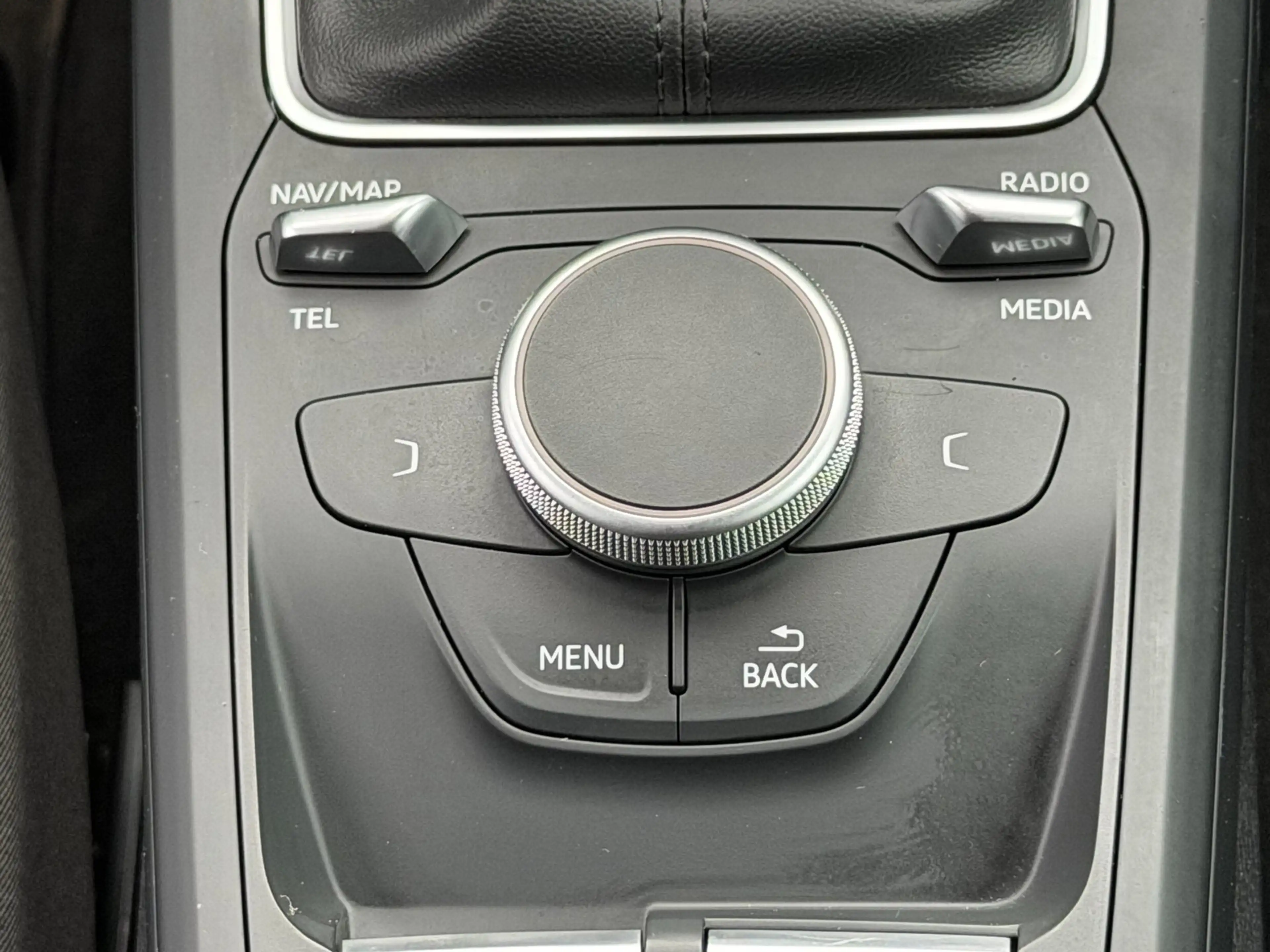 Audi Q2 1.0 TFSI Design Pro Line|Org NL — photo 17
