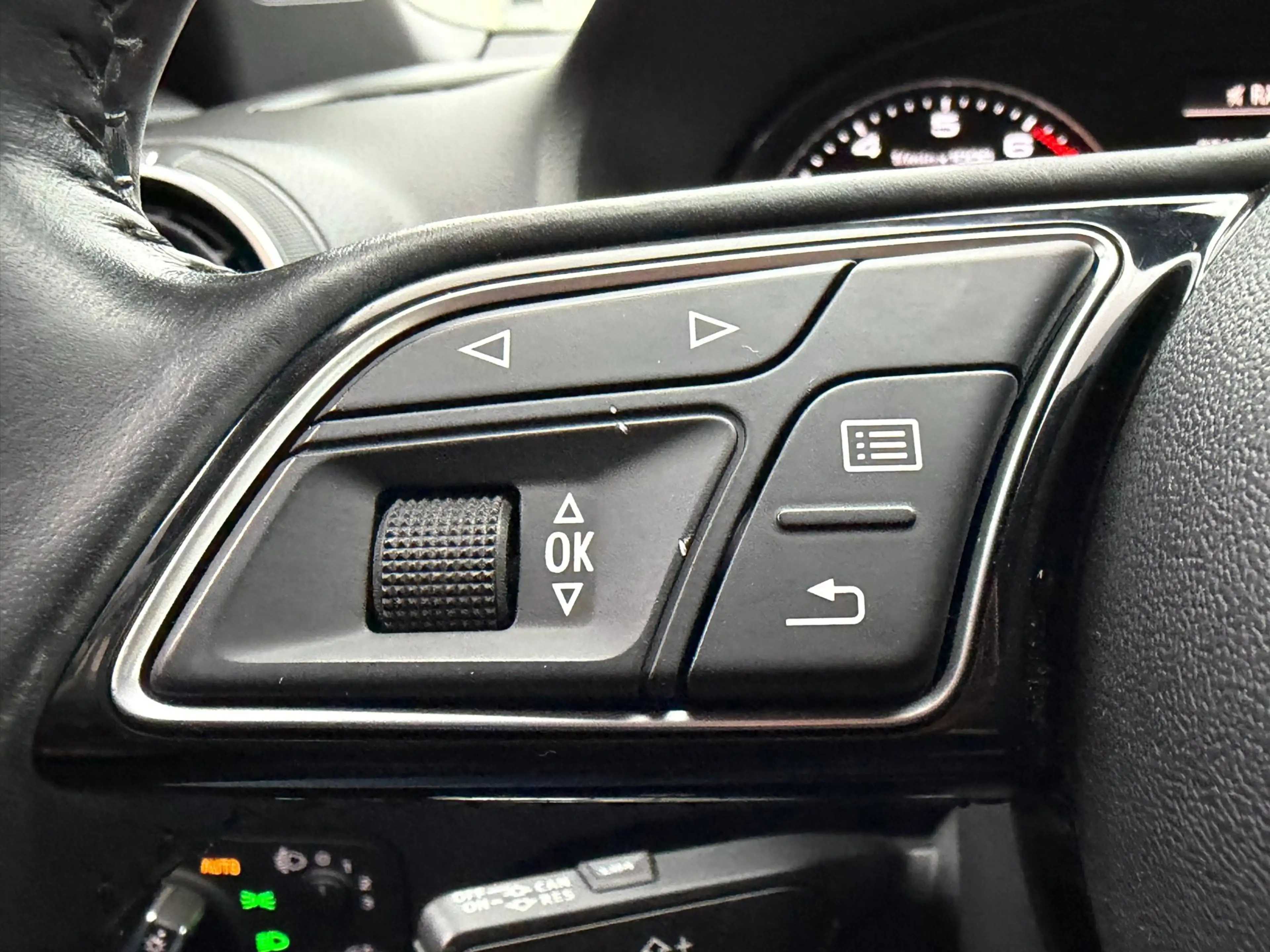 Audi Q2 1.0 TFSI Design Pro Line|Org NL — photo 19